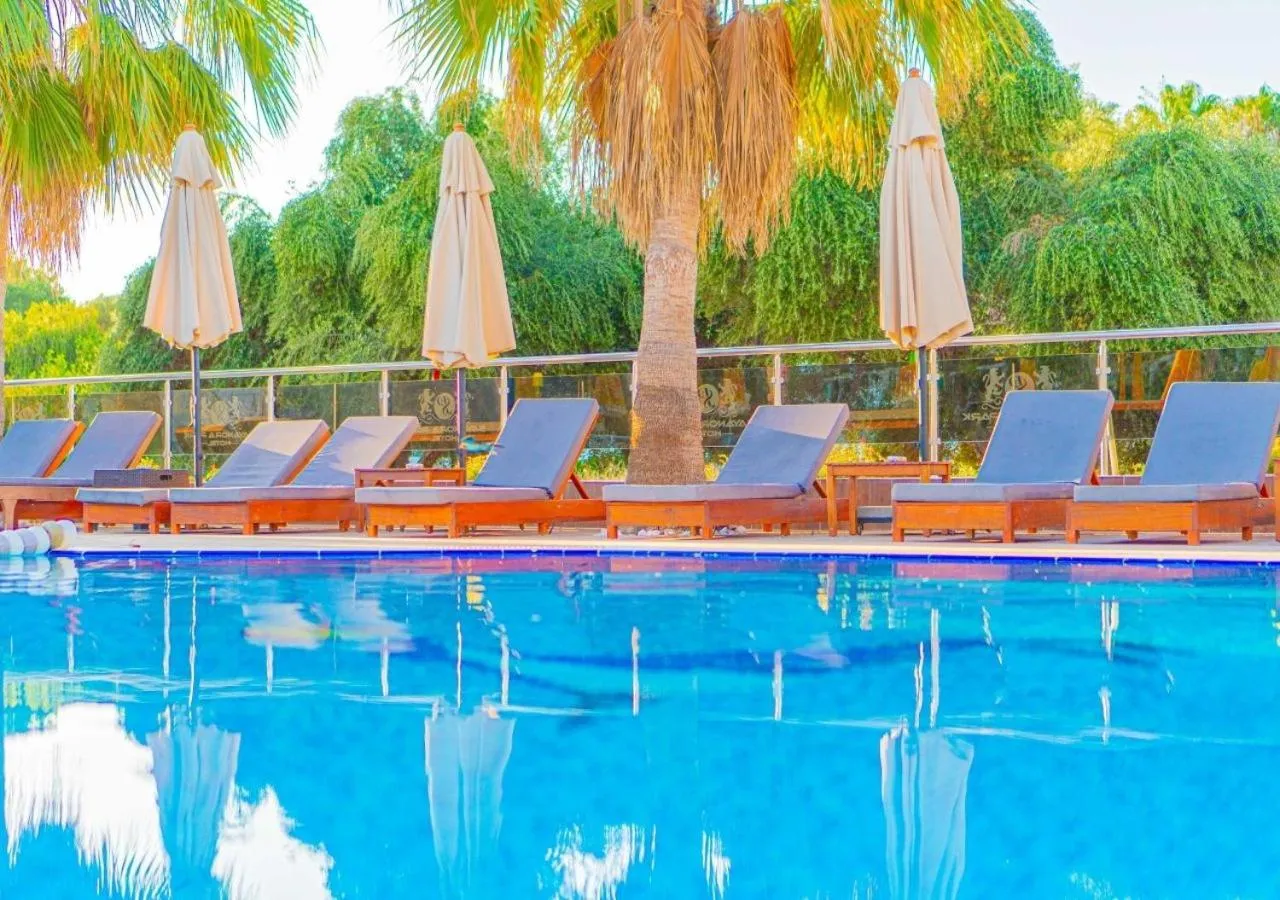 Garden in Sayanora Hotel - All Inclusive