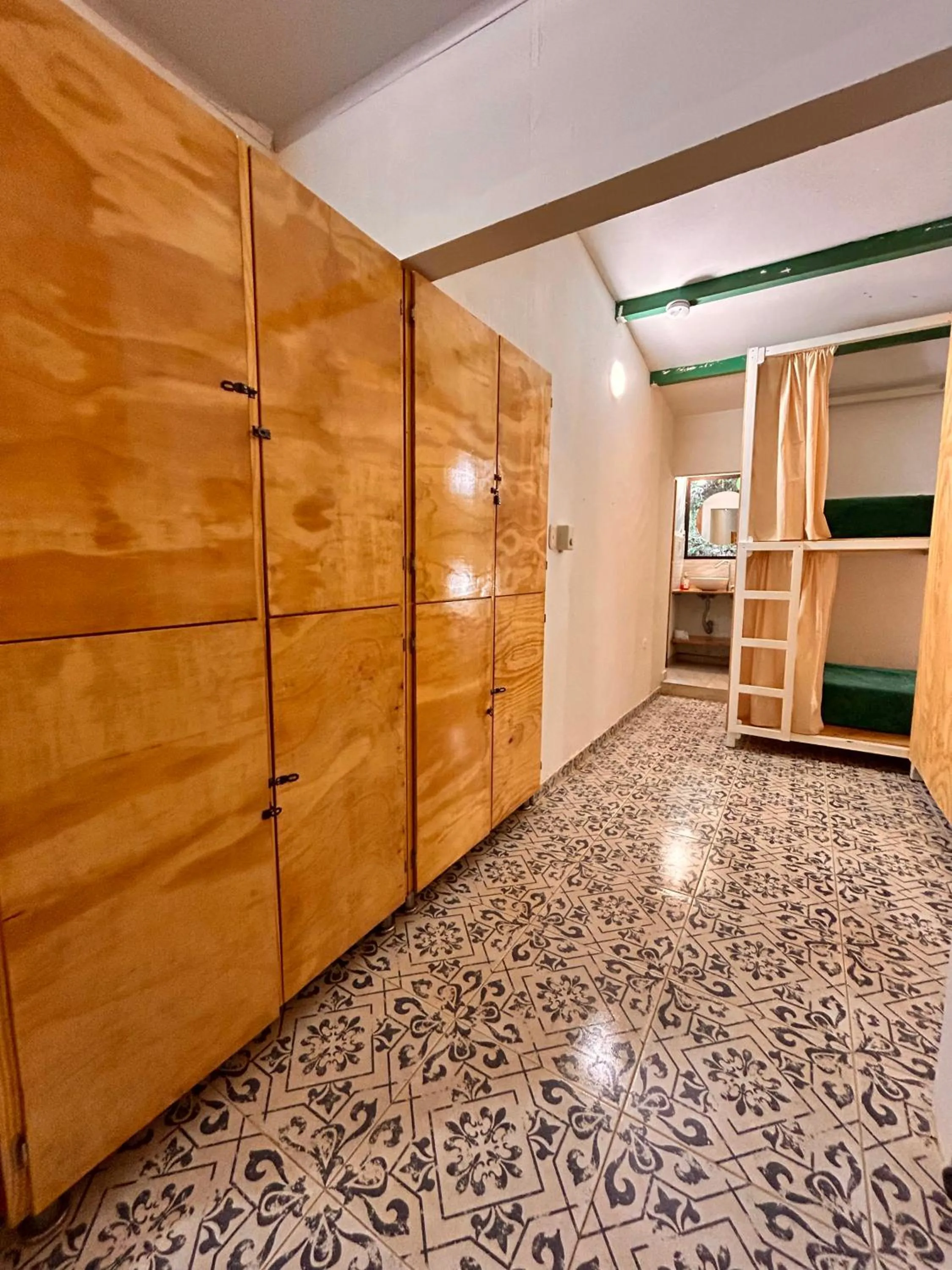 wardrobe in Costeño River Minca