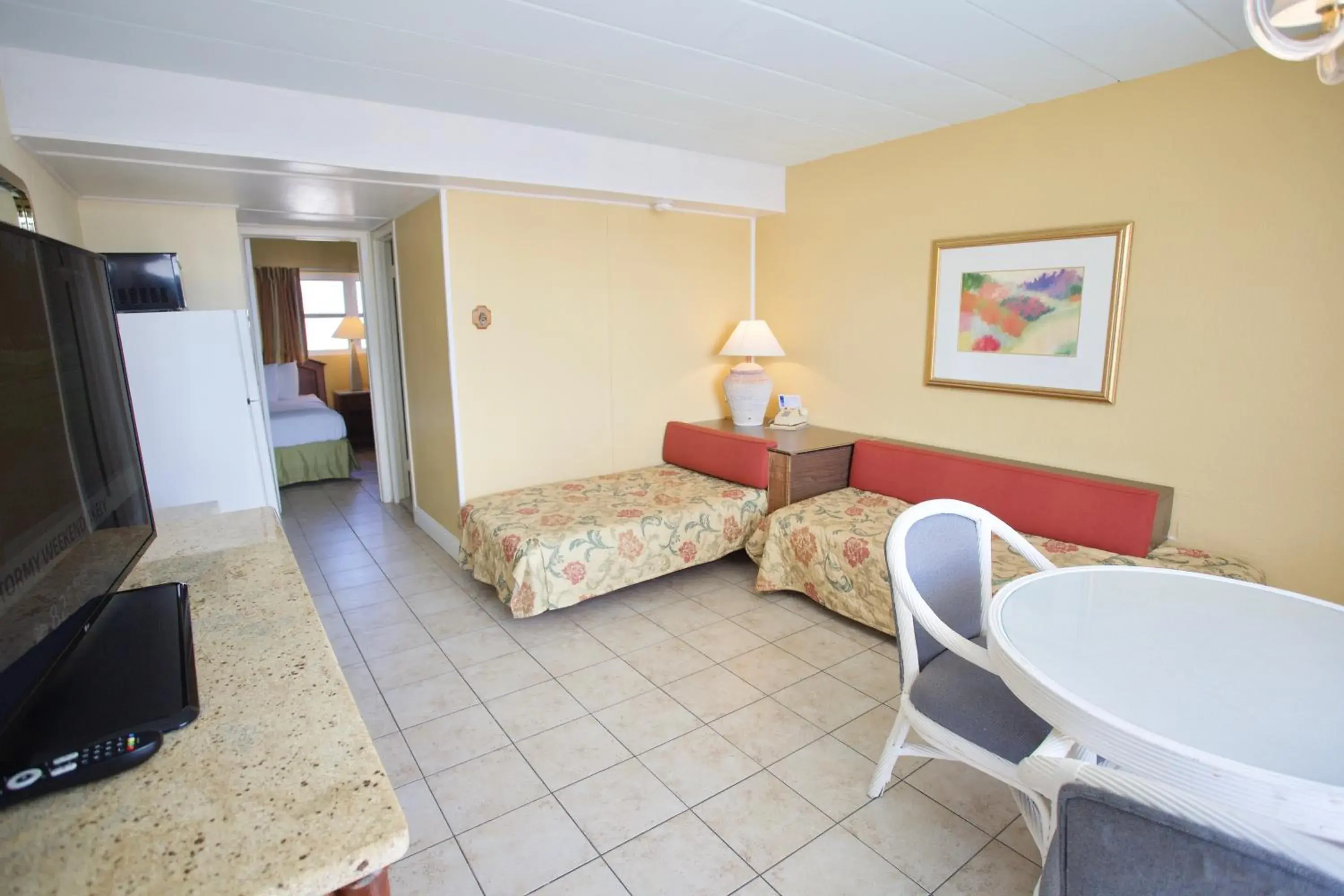 Living room, Bed in Quebec Motel Living room, Bed in Quebec Motel