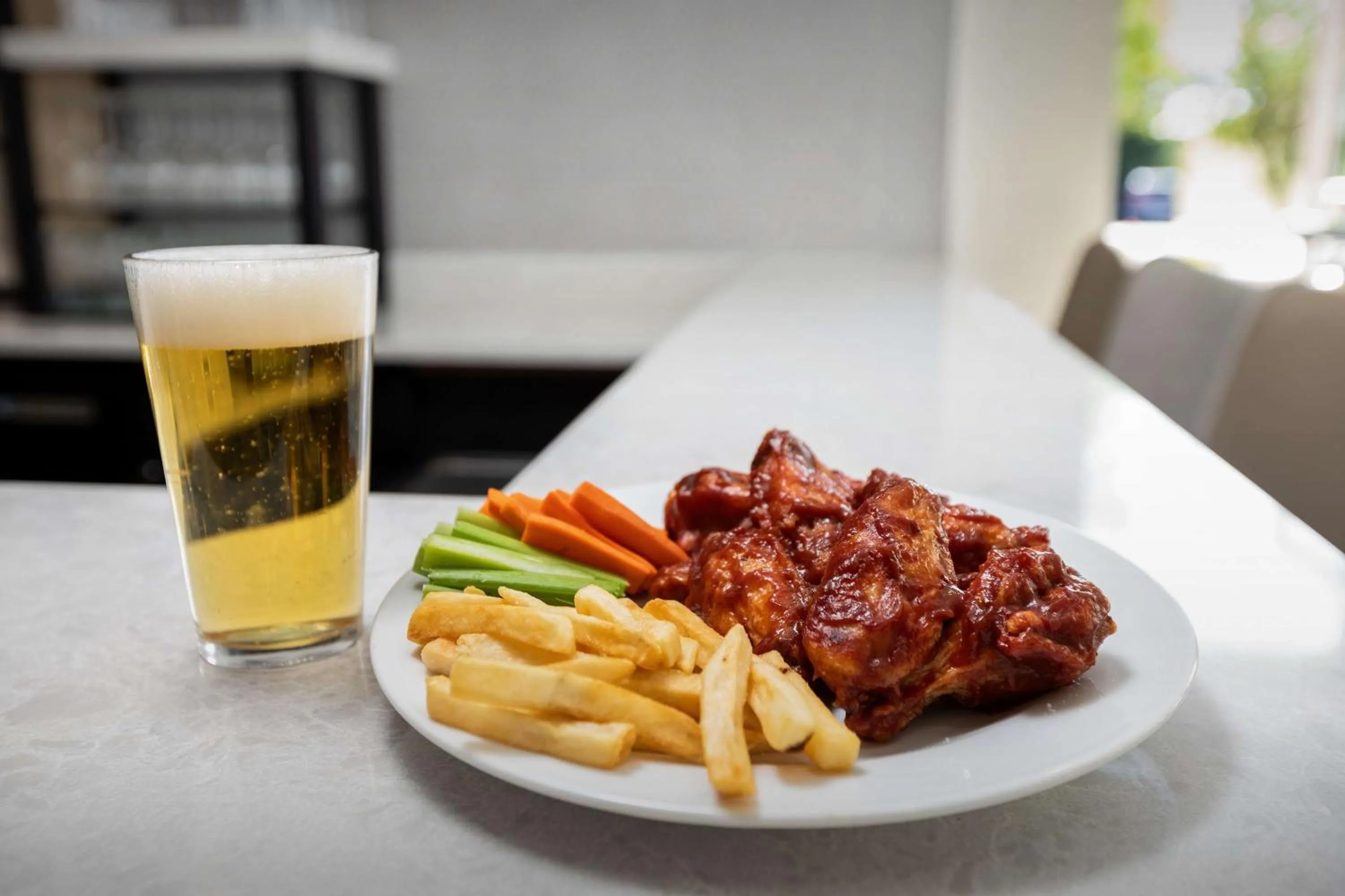 Restaurant/places to eat in Hilton Garden Inn Colorado Springs North