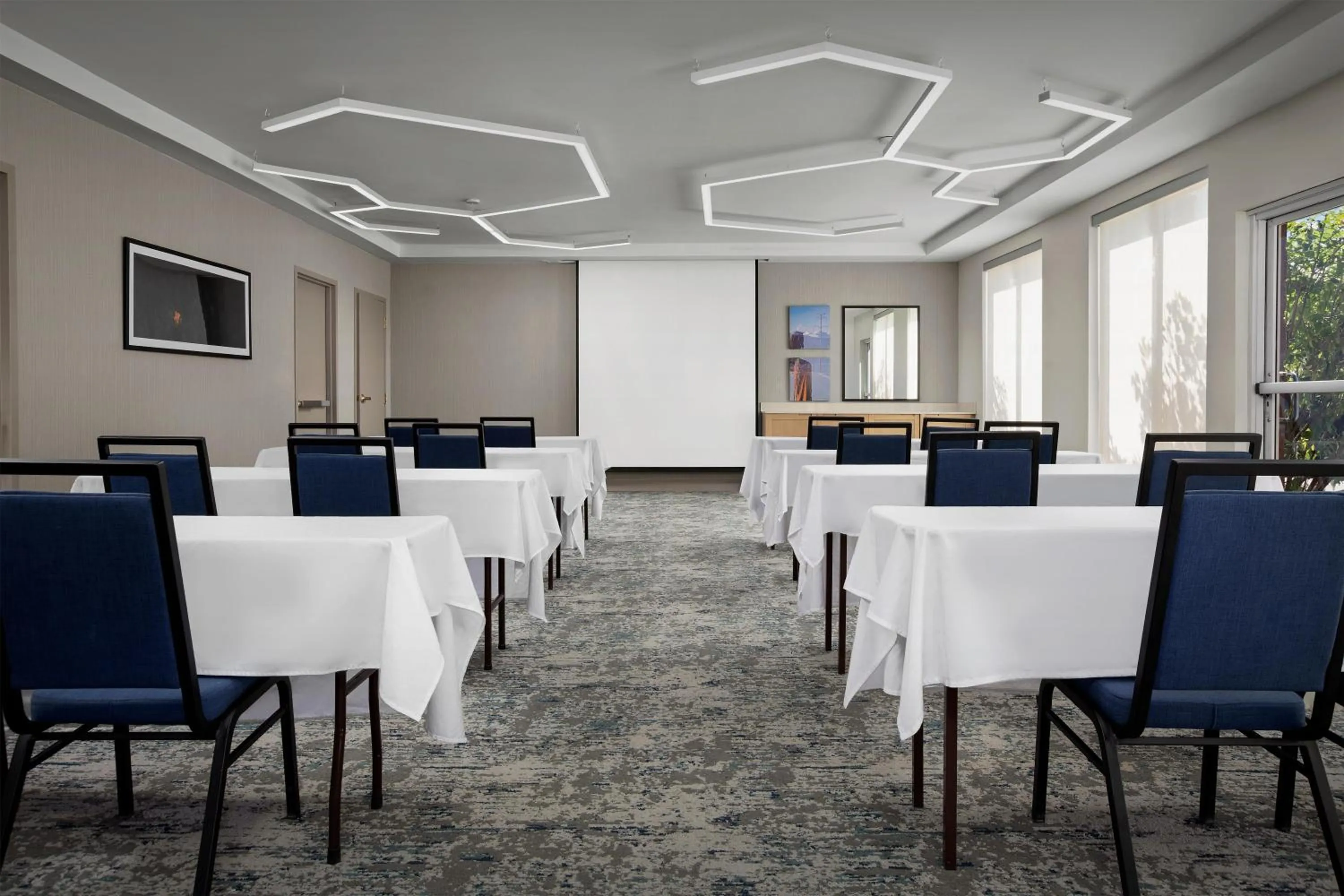 Meeting/conference room in Hilton Garden Inn Colorado Springs North Air Force Academy