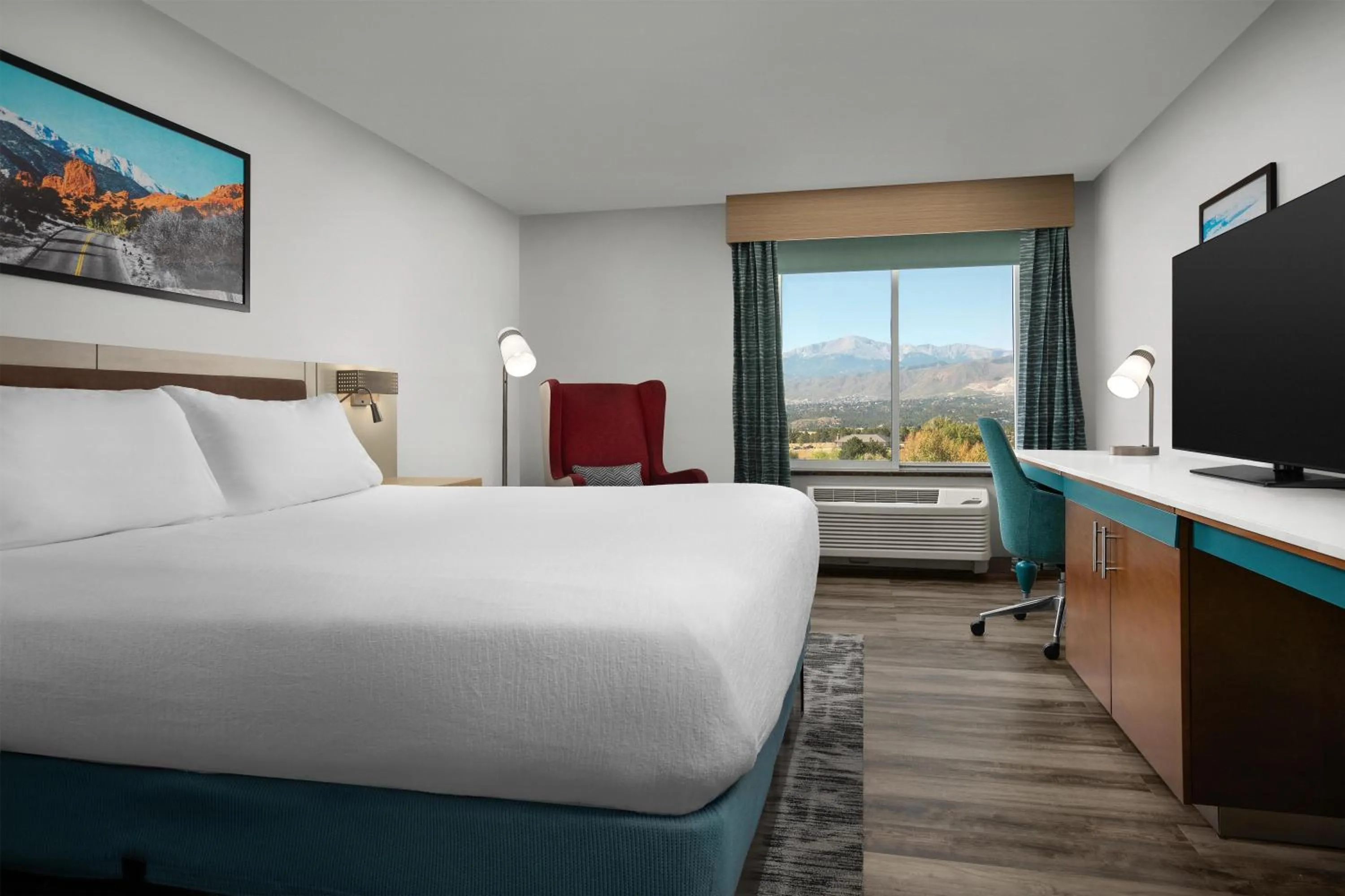 Bed in Hilton Garden Inn Colorado Springs North Air Force Academy