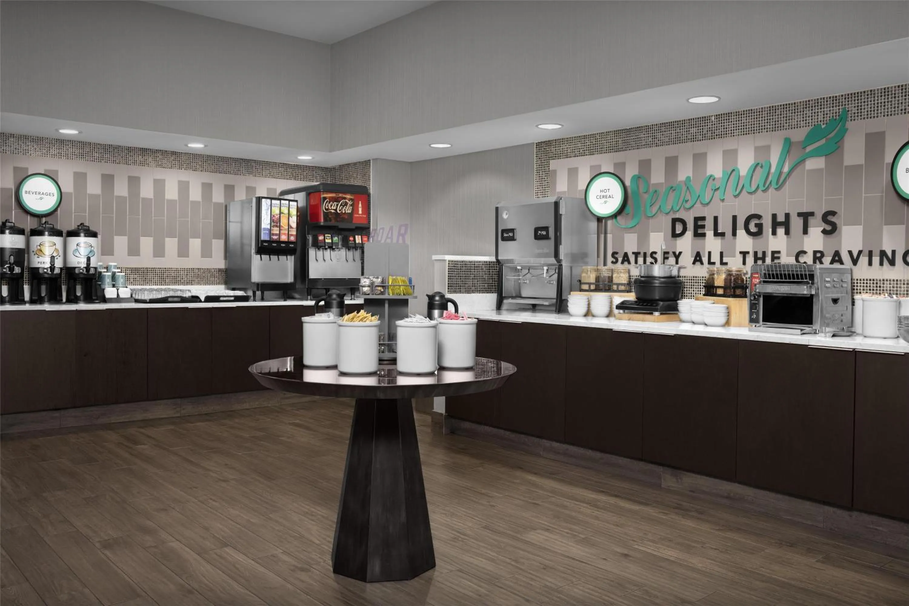 Breakfast in Embassy Suites by Hilton Dallas Near the Galleria