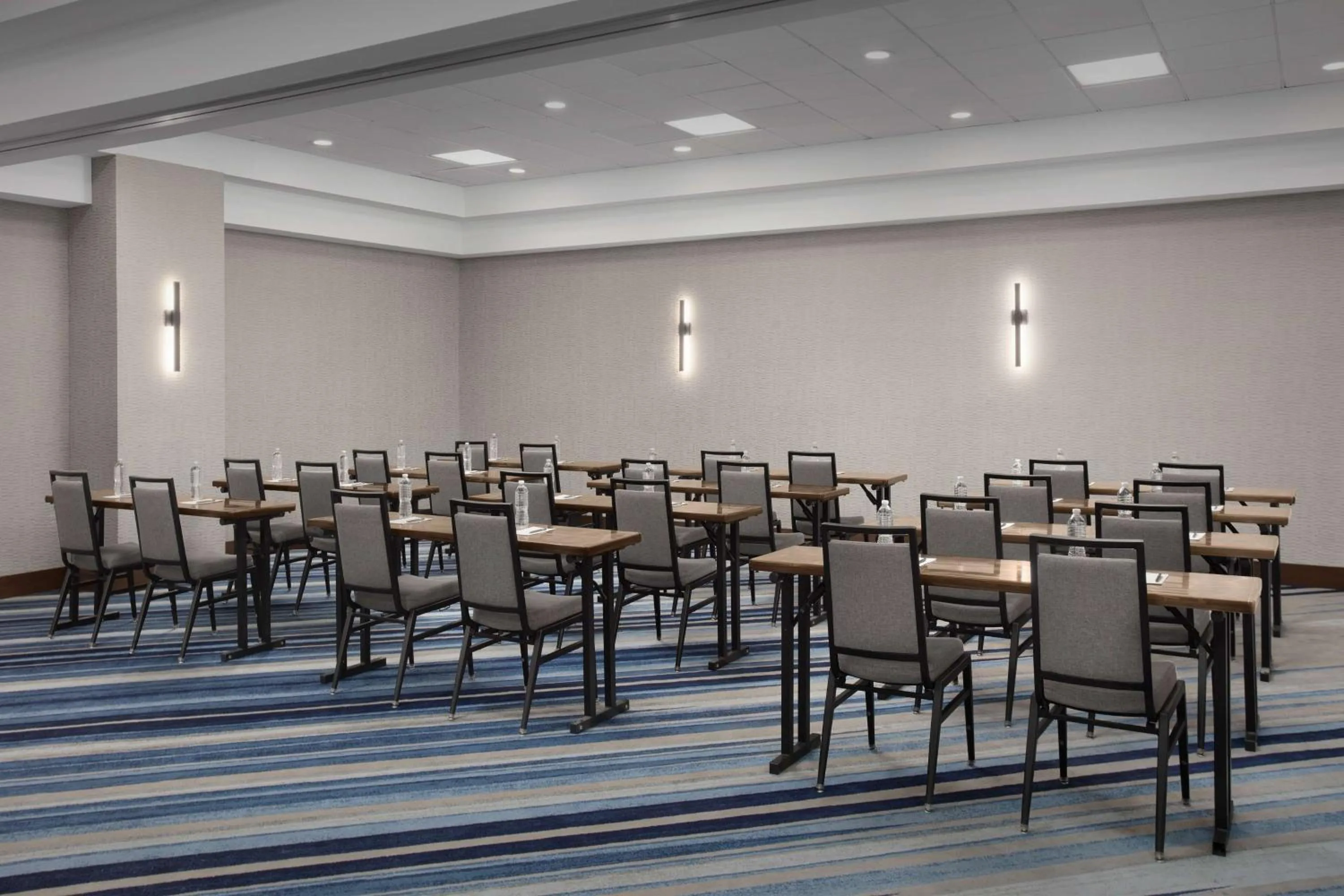 Meeting/conference room in Embassy Suites by Hilton Dallas Near the Galleria