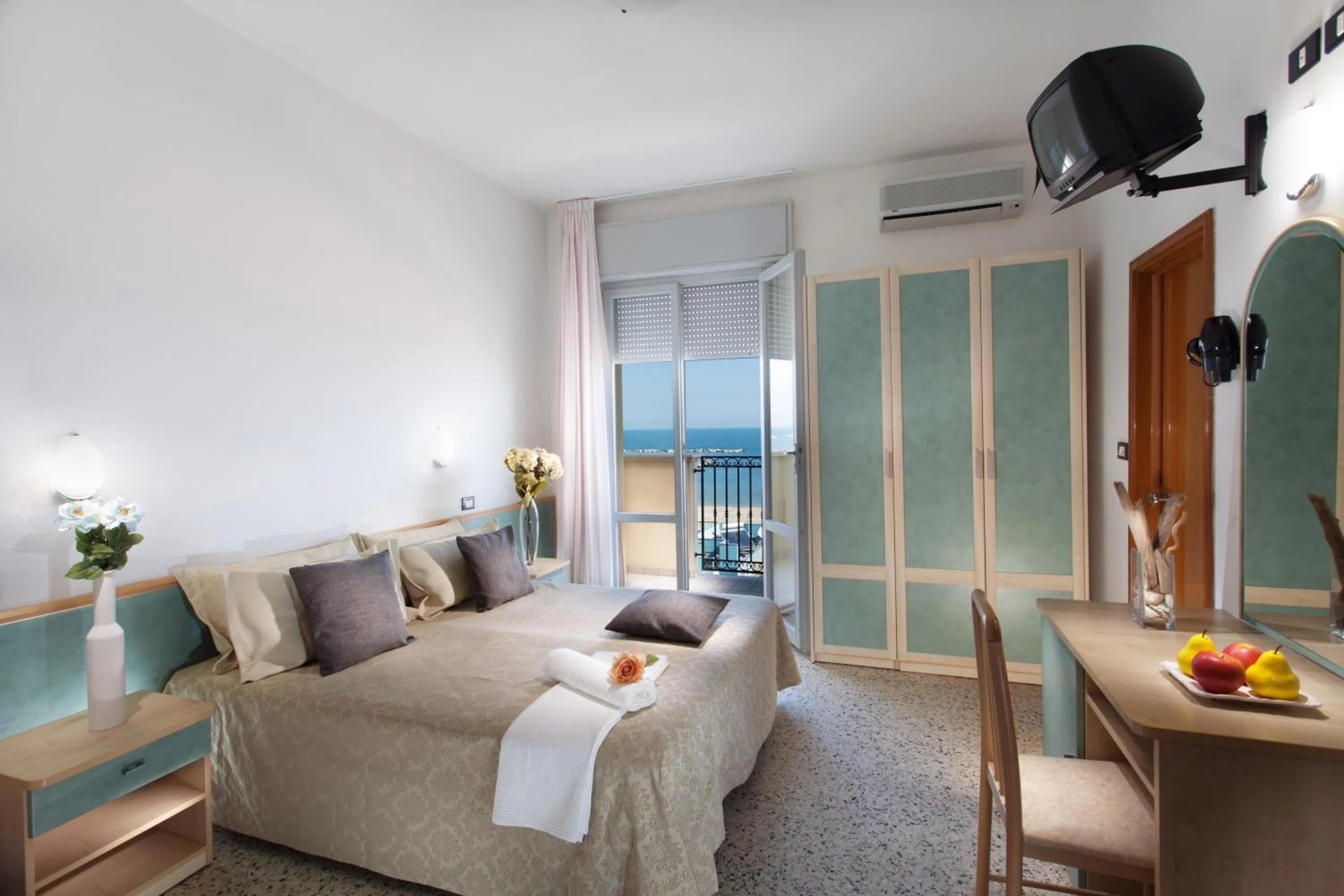 Decorative detail in Hotel Garden