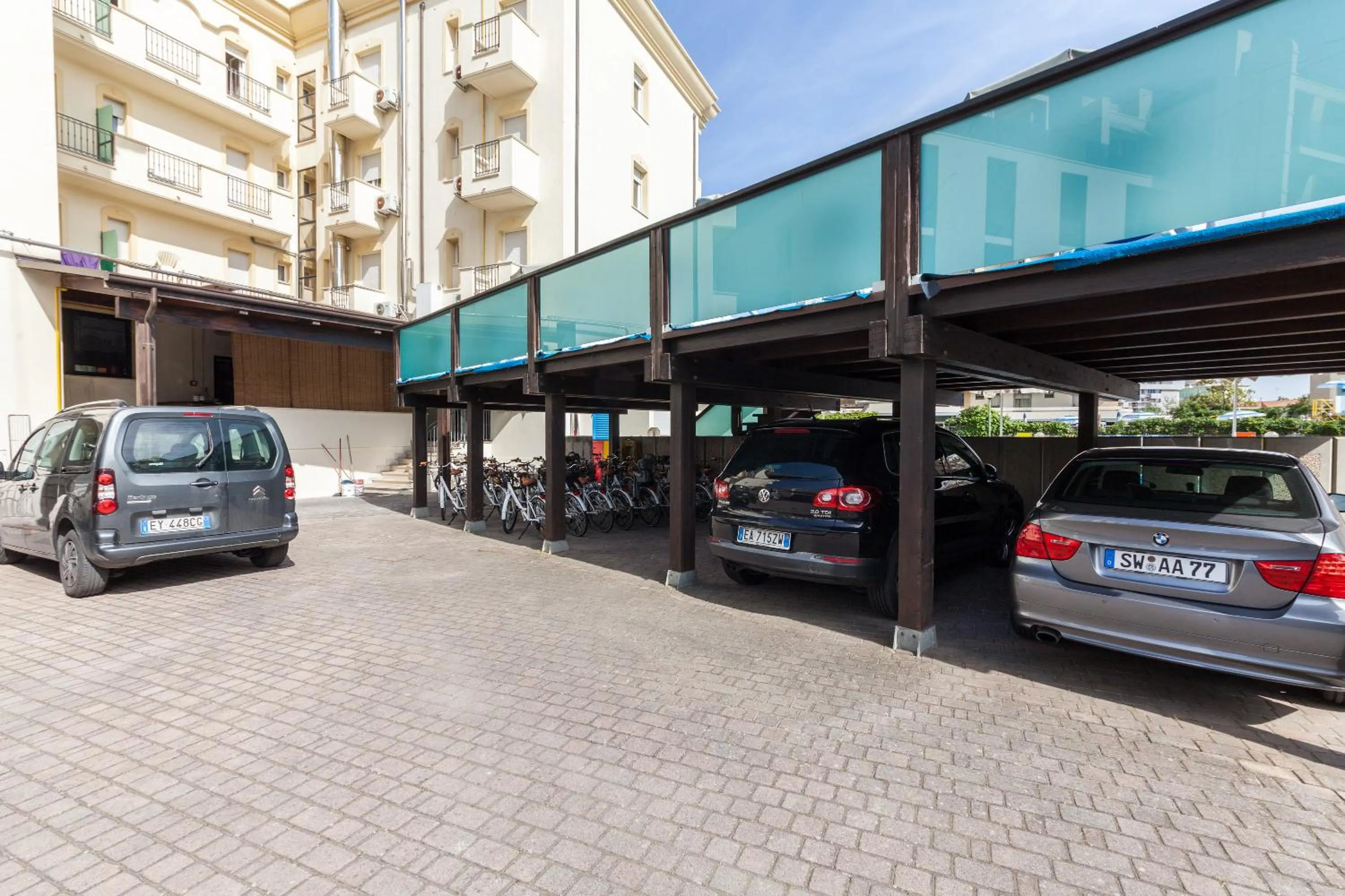 Area and facilities in Hotel Garden