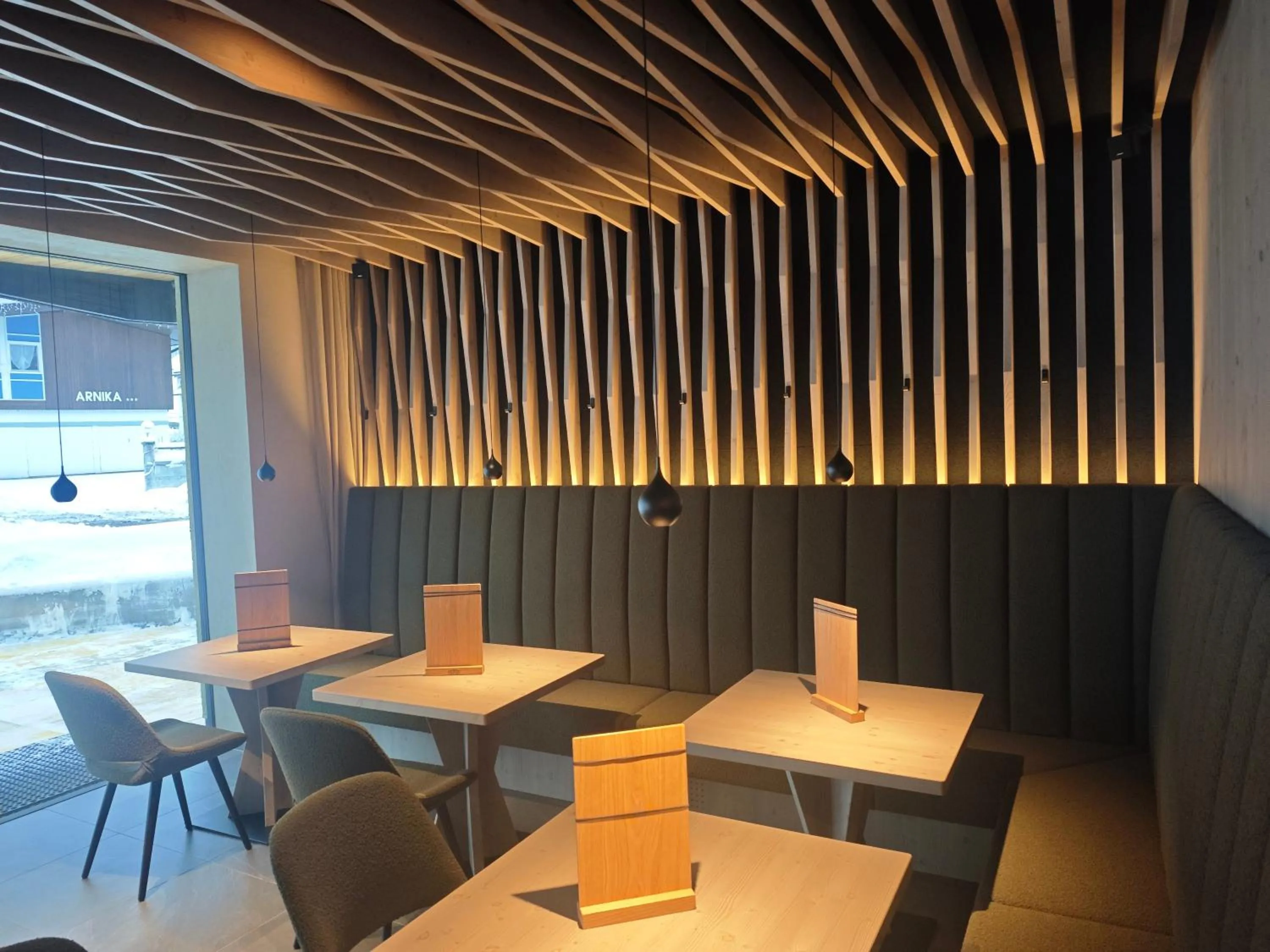 Restaurant/places to eat in Haunold Homes