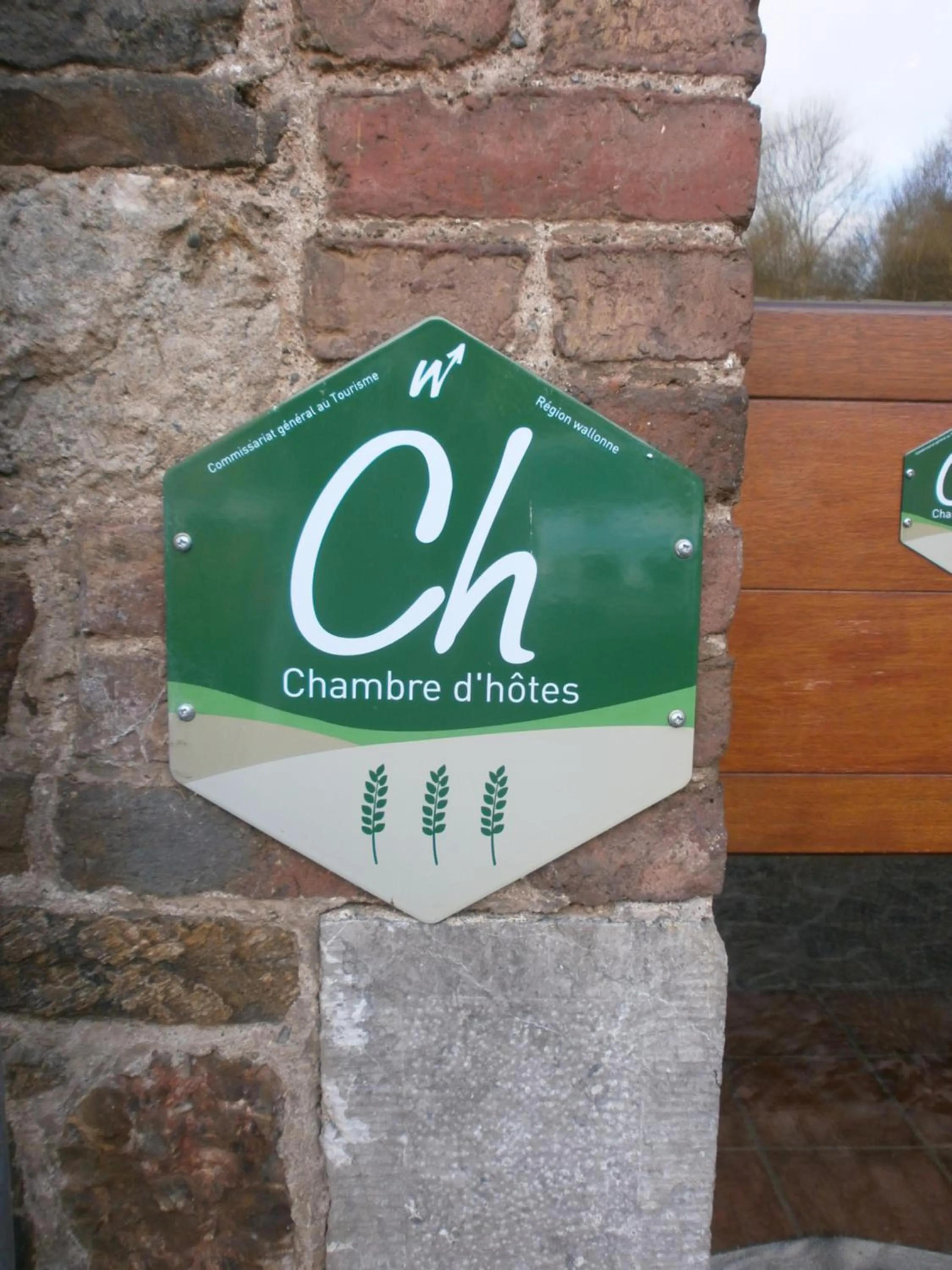 Property logo or sign in Couettes et Picotin