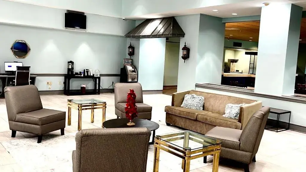 Lobby or reception in Clarion Inn & Suites Florence - Darlington Lobby or reception in Clarion Inn & Suites Florence - Darlington