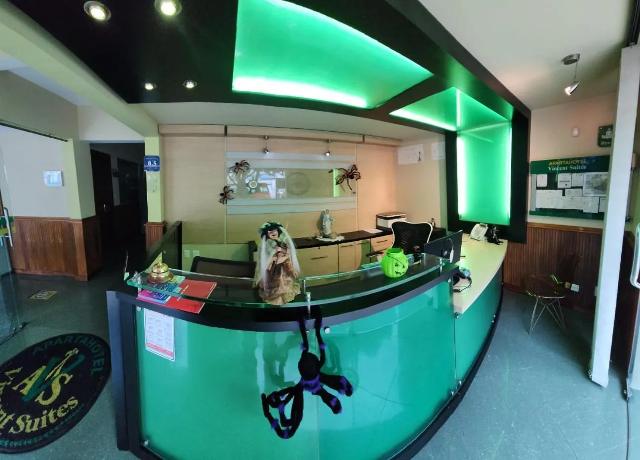 Property building in Apartahotel Vincent Suites