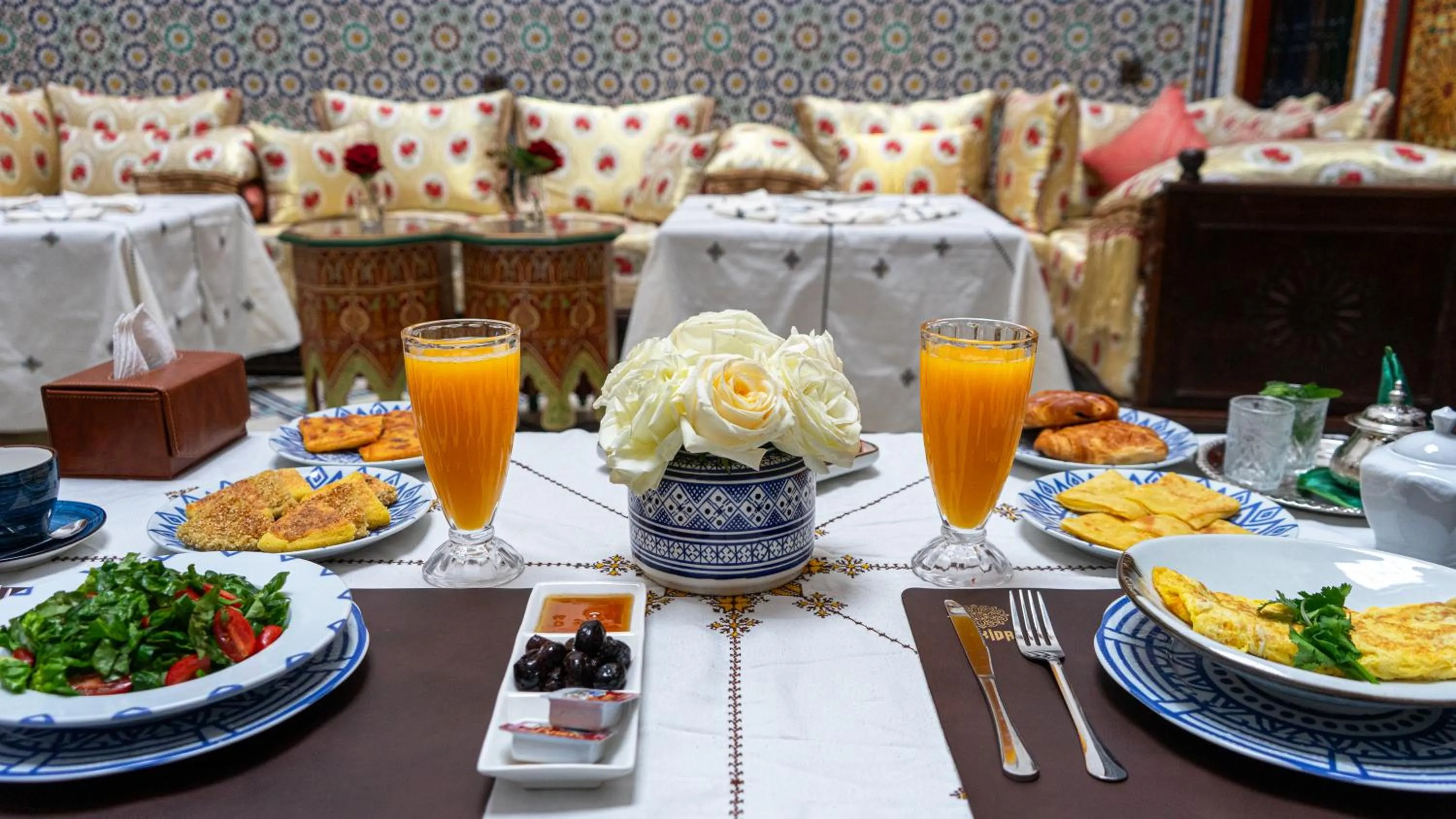 Food and drinks in Riad Dar El Ouedghiri