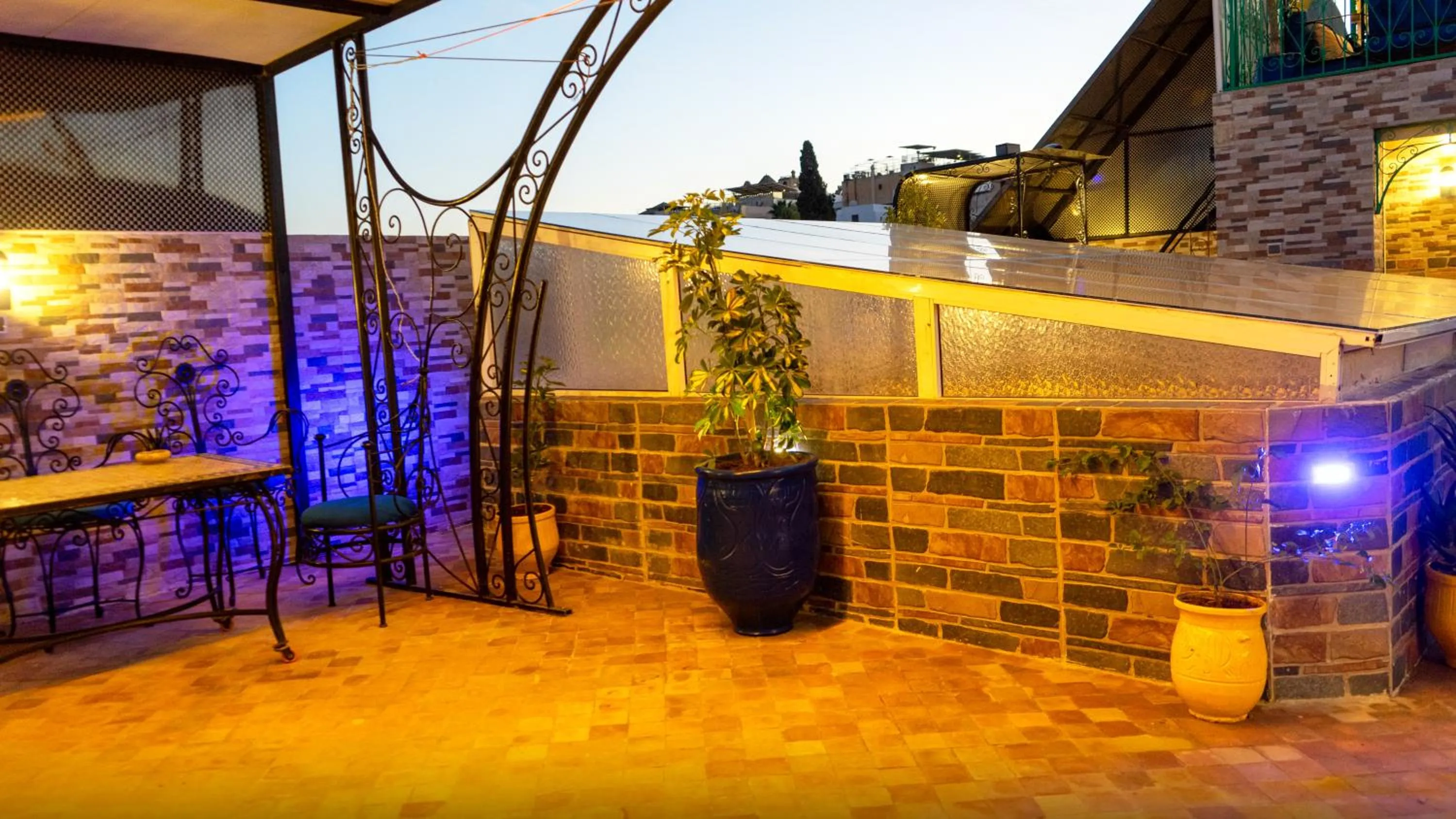 Property building in Riad Dar El Ouedghiri