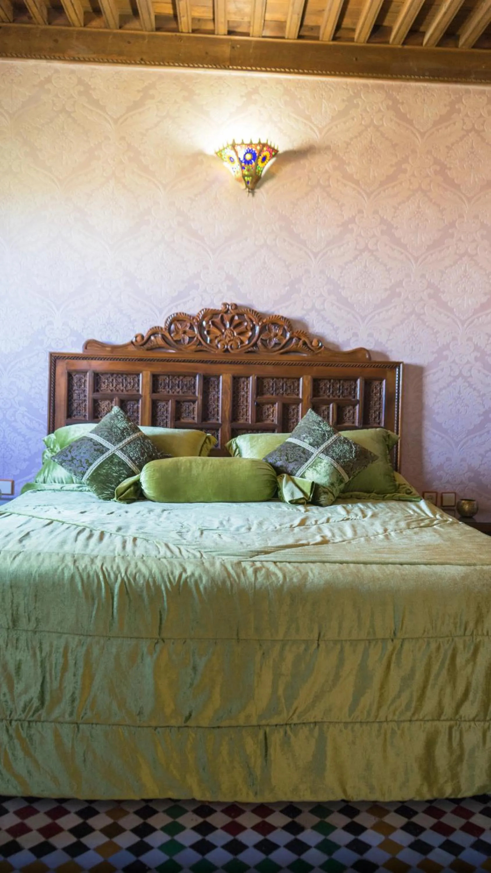 Bed in Riad Dar El Ouedghiri