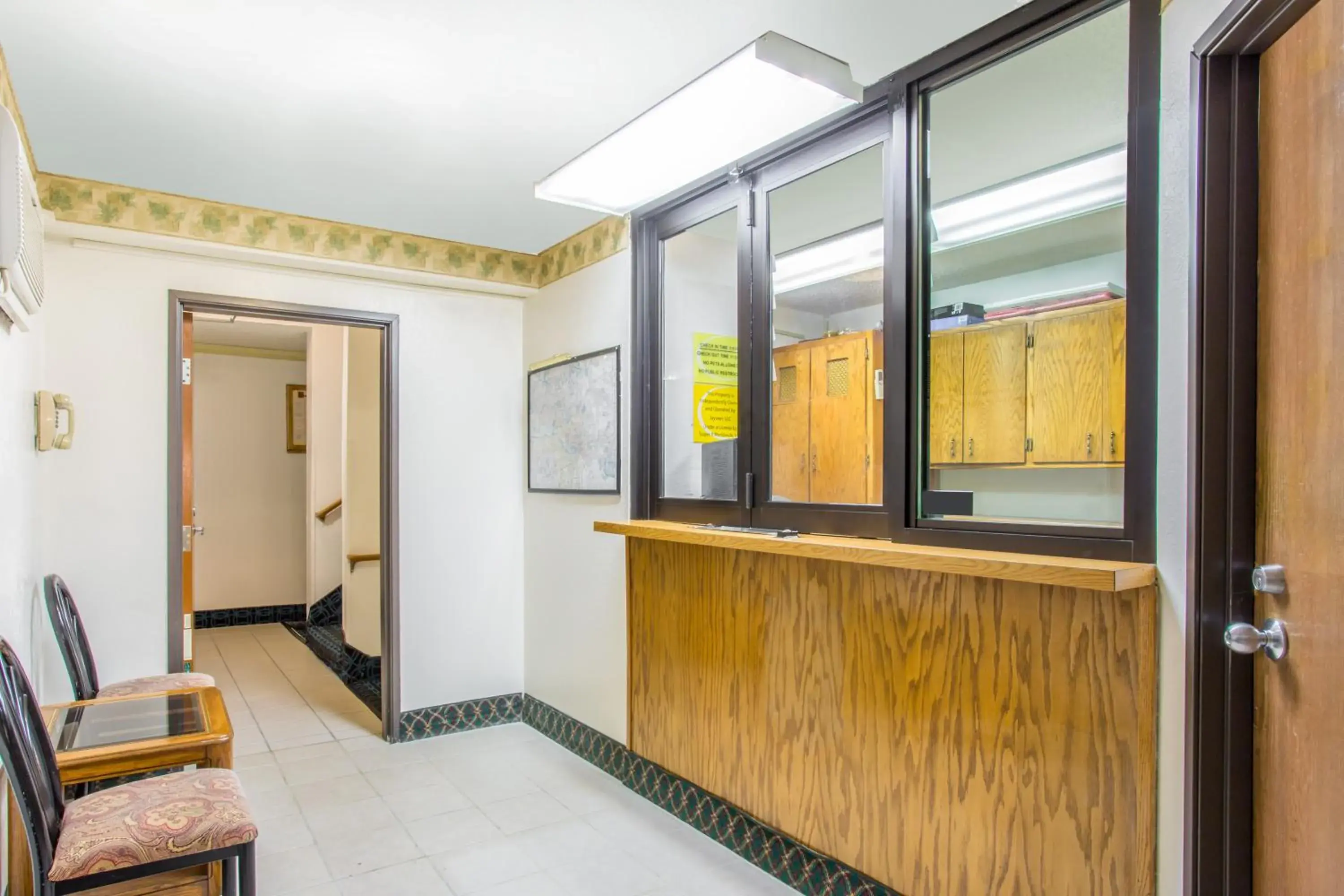 Lobby or reception in Super 8 by Wyndham Richmond/Broad Street Lobby or reception in Super 8 by Wyndham Richmond/Broad Street