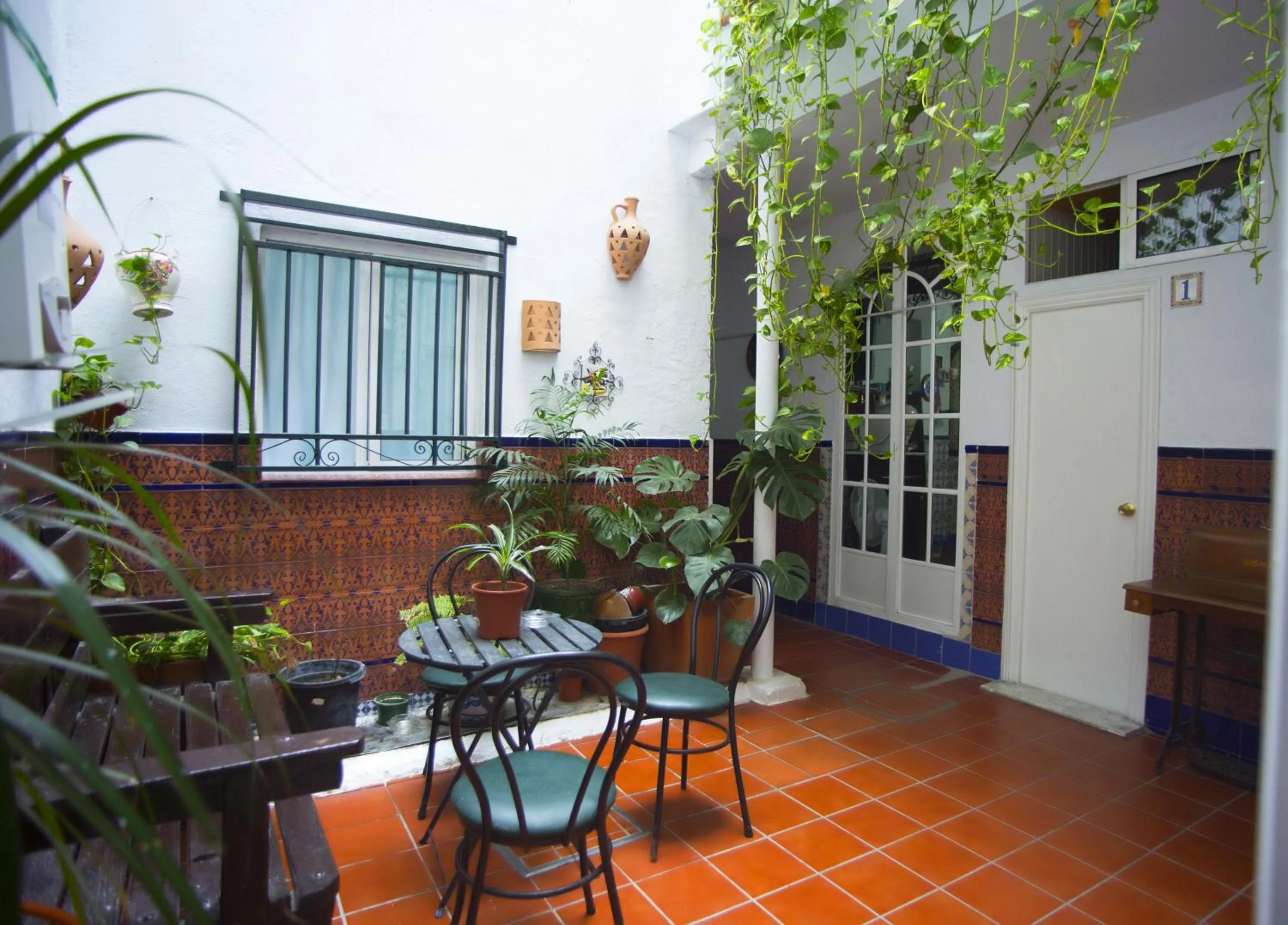 Patio in Pensión Santa María la Blanca