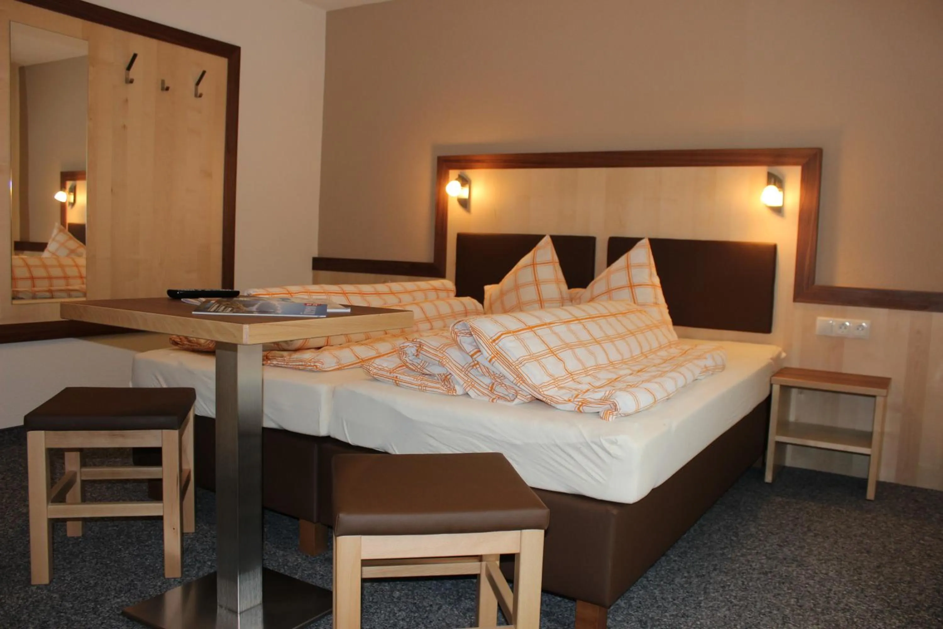 Bed in Haus Alpina & Landhaus Schöpf