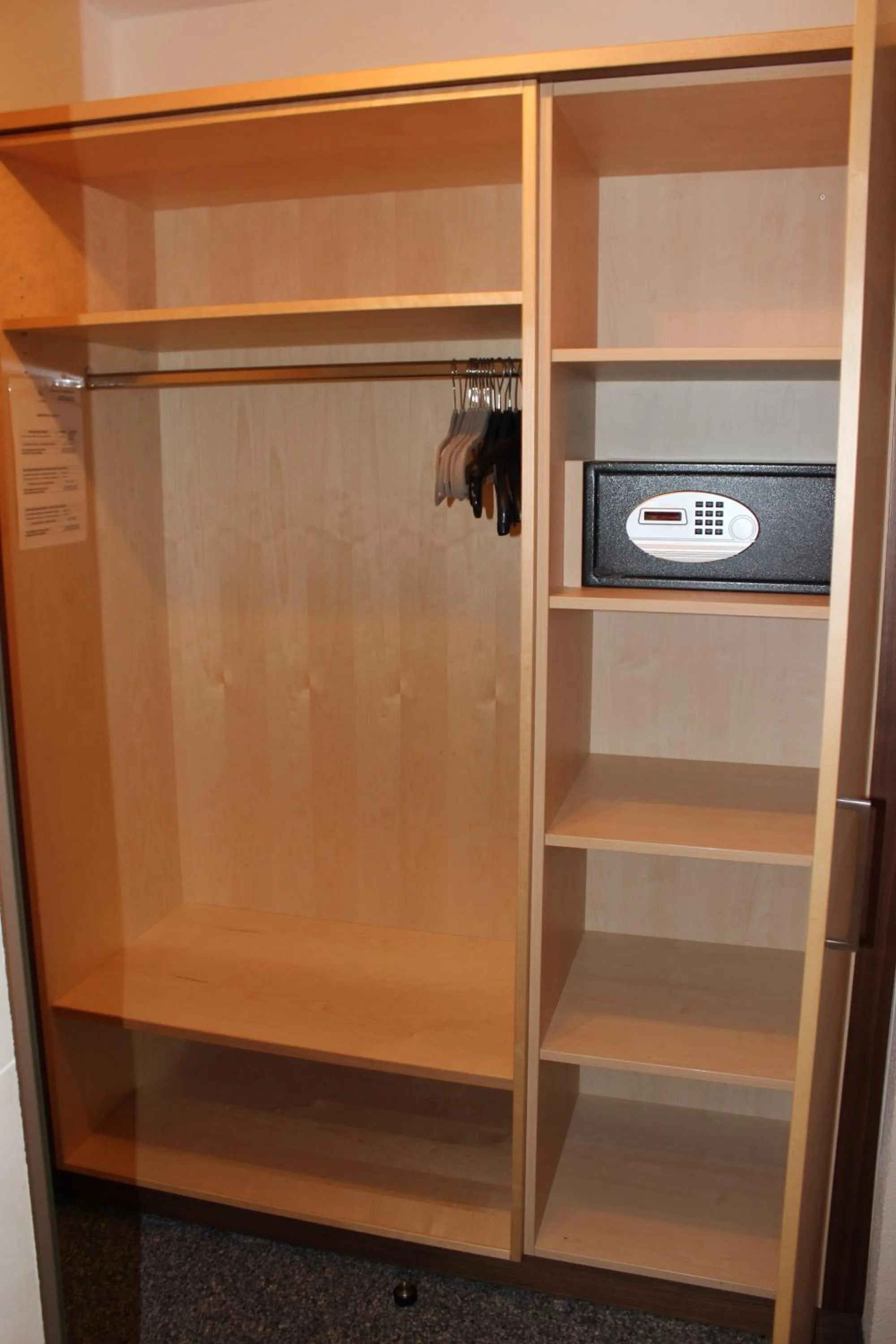 Photo of the whole room in Haus Alpina & Landhaus Schöpf