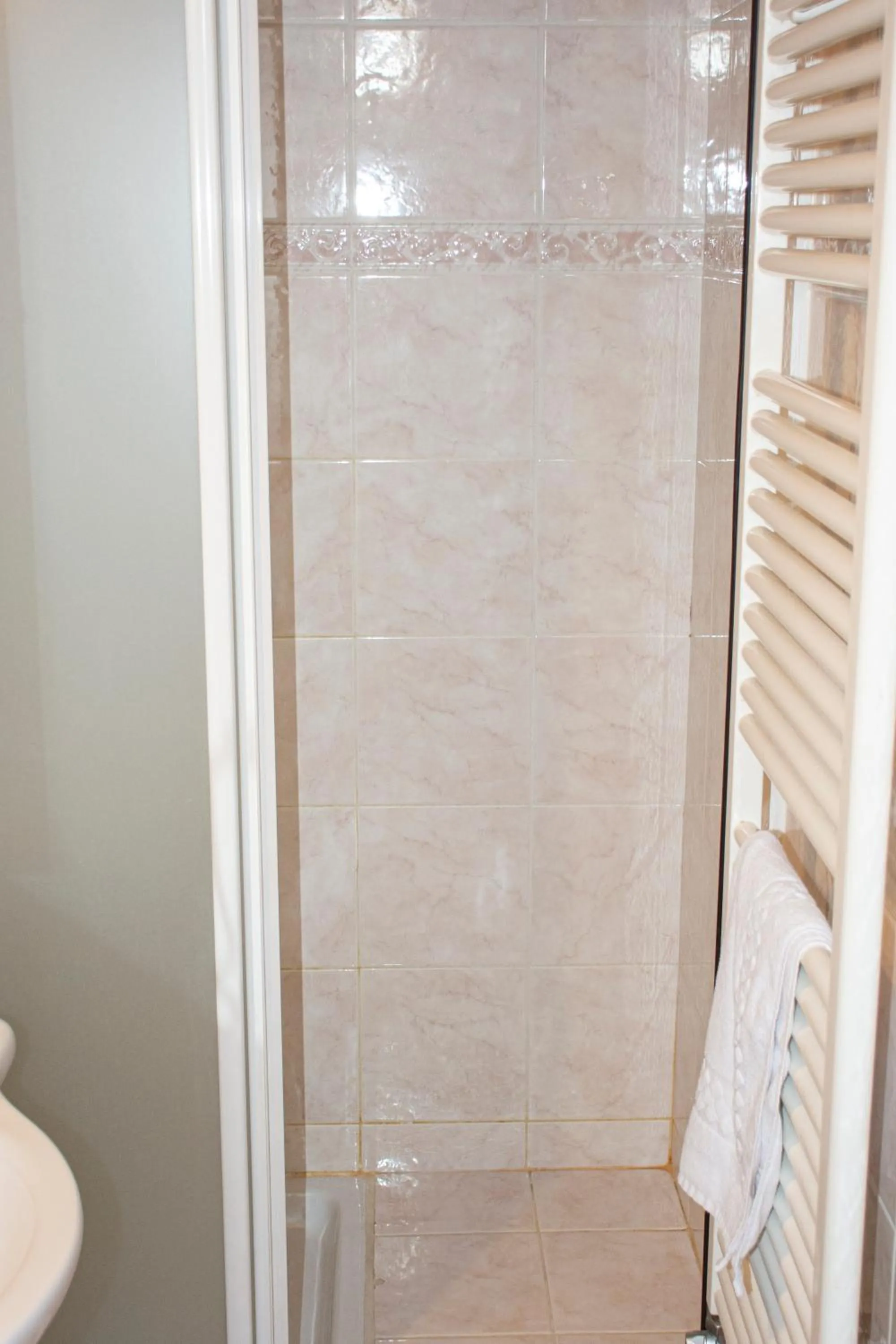 Shower in Hotel Capitelli