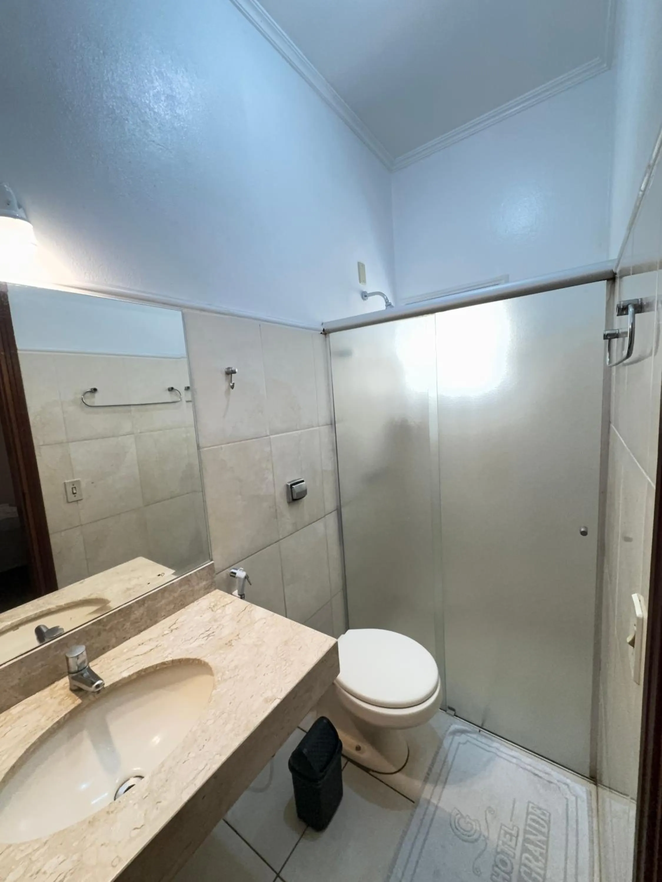 Bathroom in Hotel Casa Grande Orlândia SP