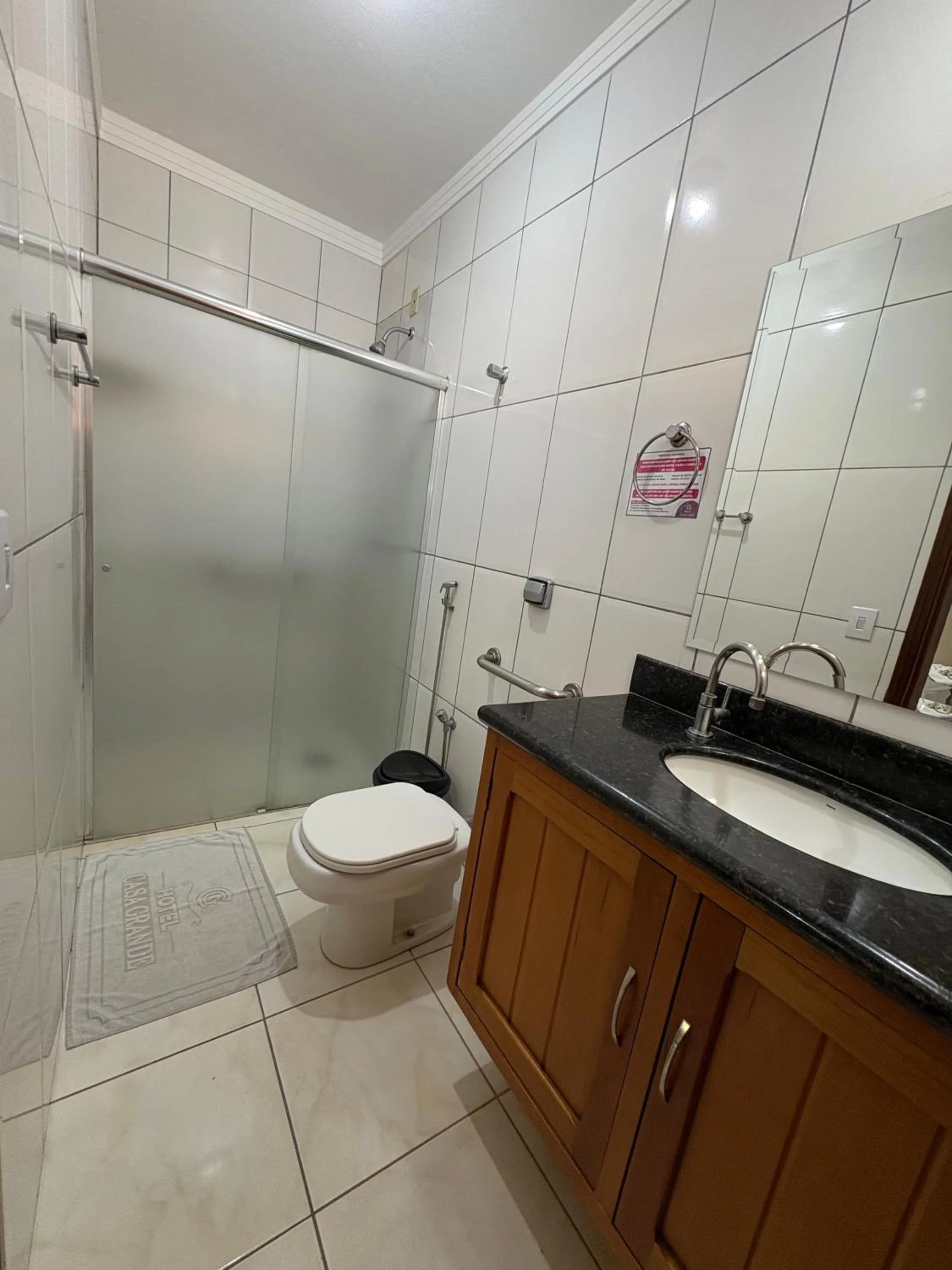 Bathroom in Hotel Casa Grande Orlândia SP