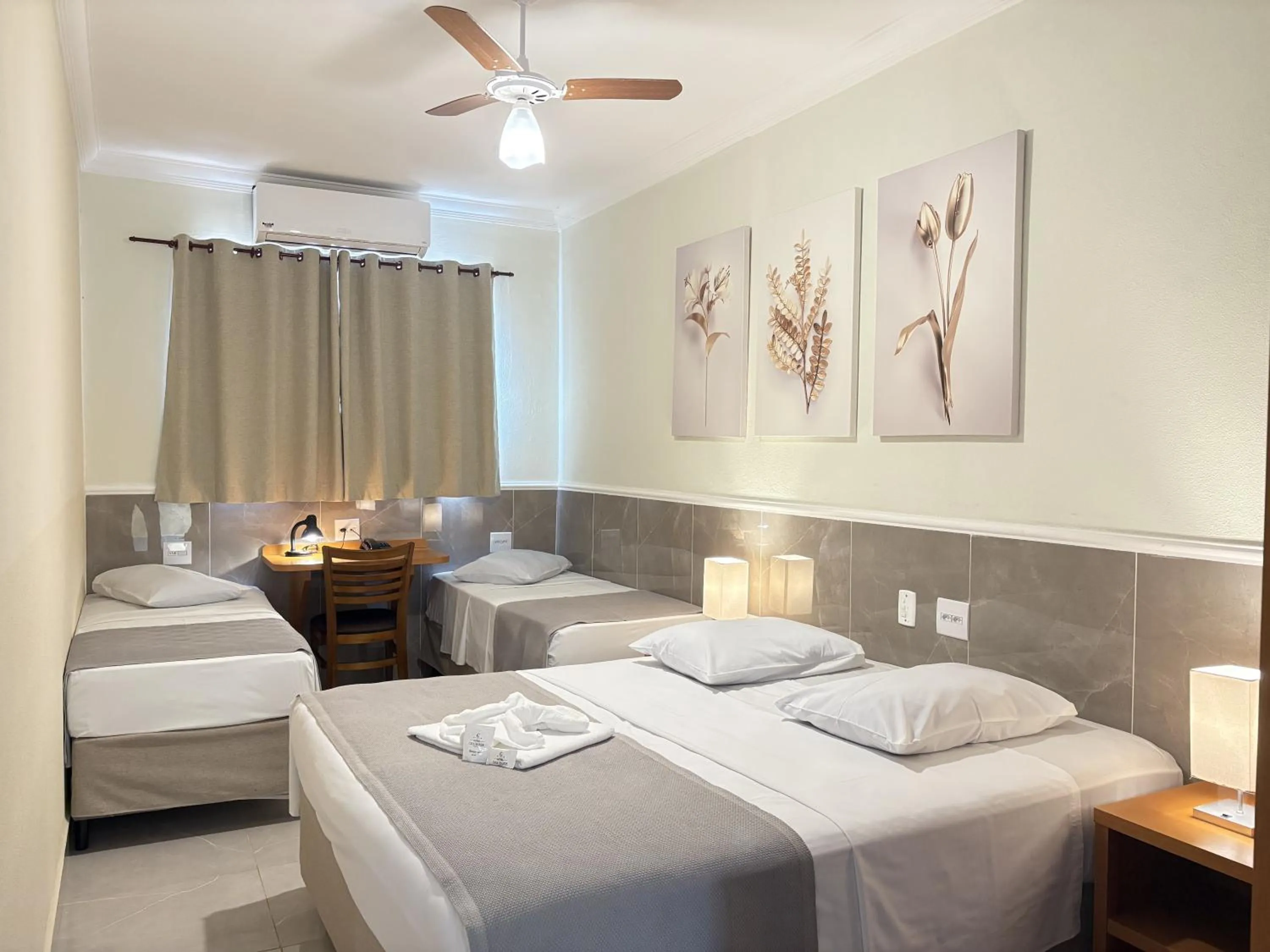 Photo of the whole room, Bed in Hotel Casa Grande Orlândia SP