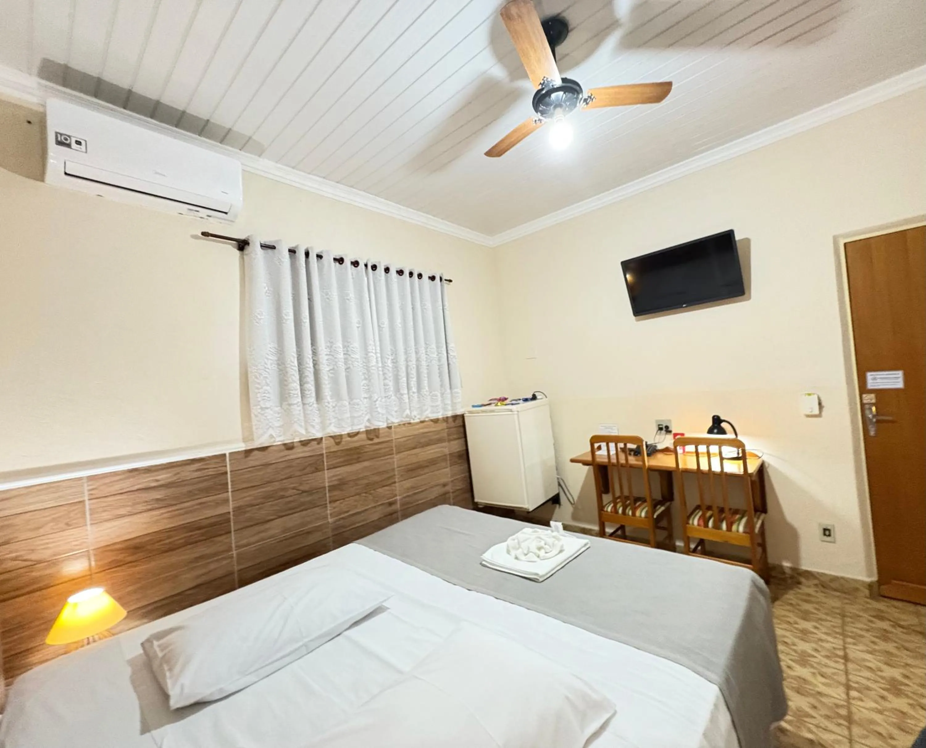 Bedroom, Bed in Hotel Casa Grande Orlândia SP