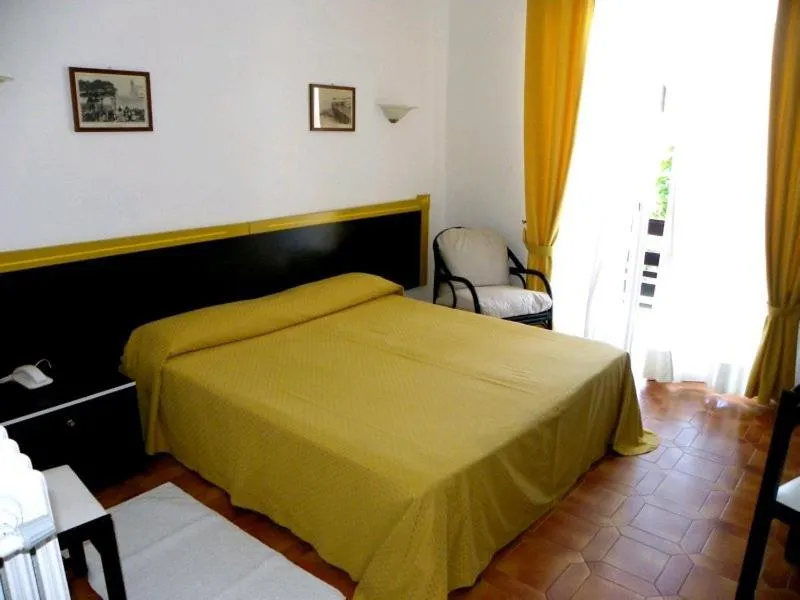 Photo of the whole room in Hotel La Playa