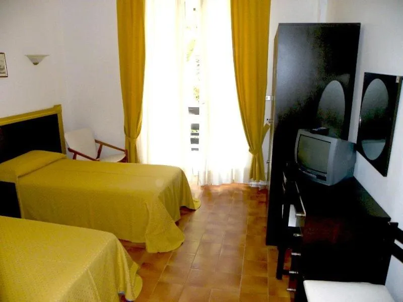 Photo of the whole room in Hotel La Playa