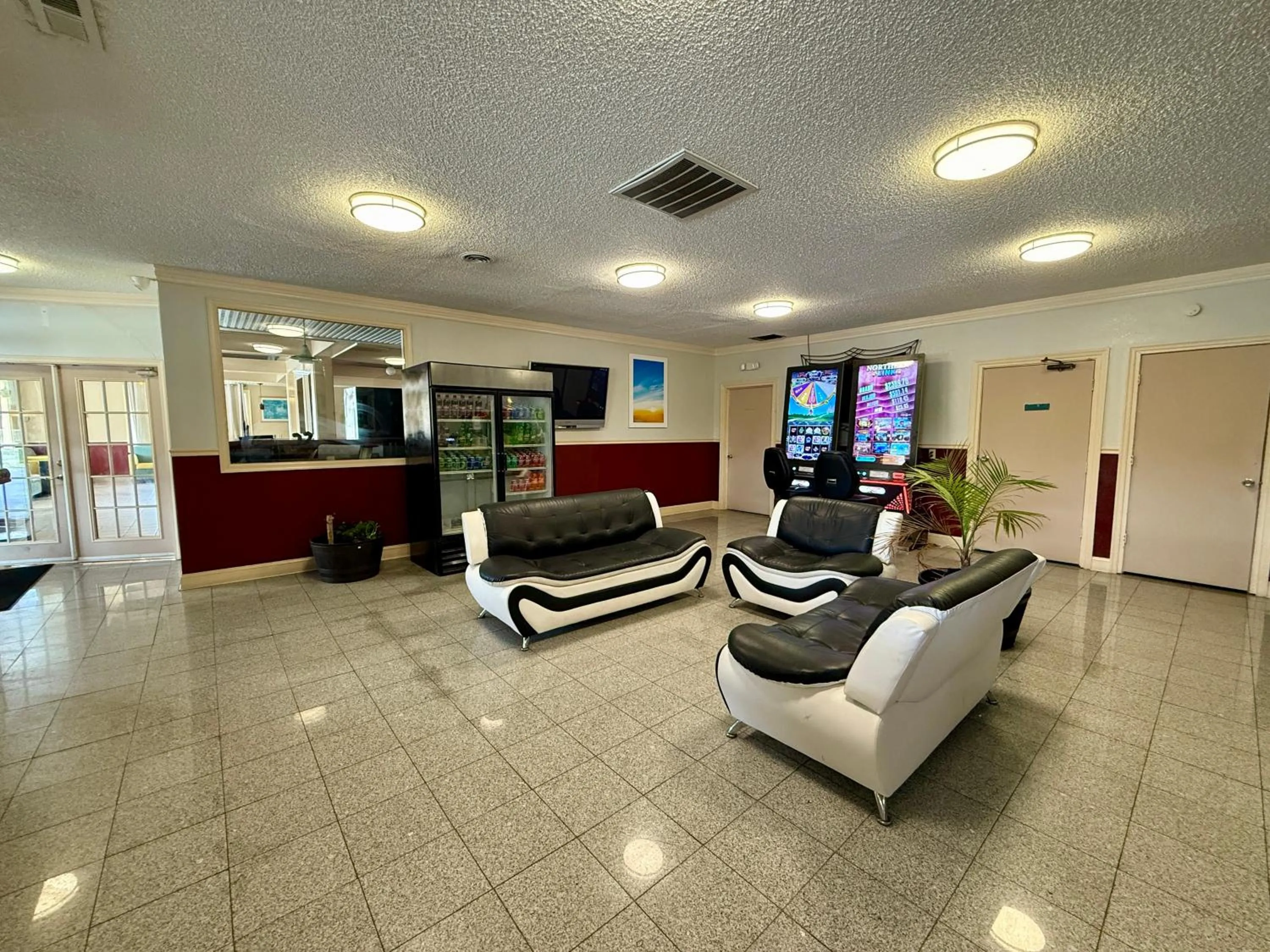 Lobby or reception in Days Inn by Wyndham Ruther Glen Kings Dominion Area