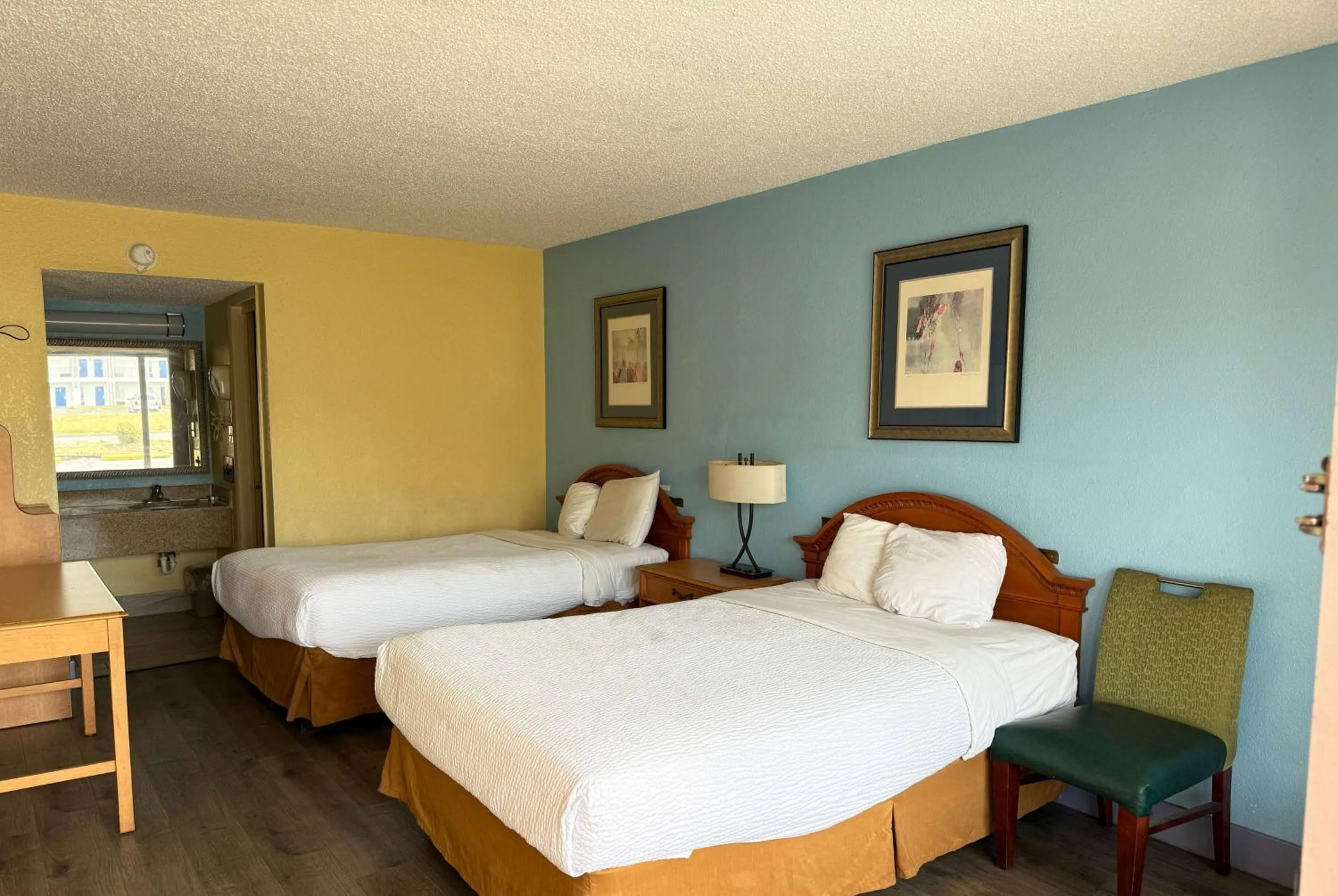 Double Room with Two Double Beds - Smoking in Days Inn by Wyndham Ruther Glen Kings Dominion Area