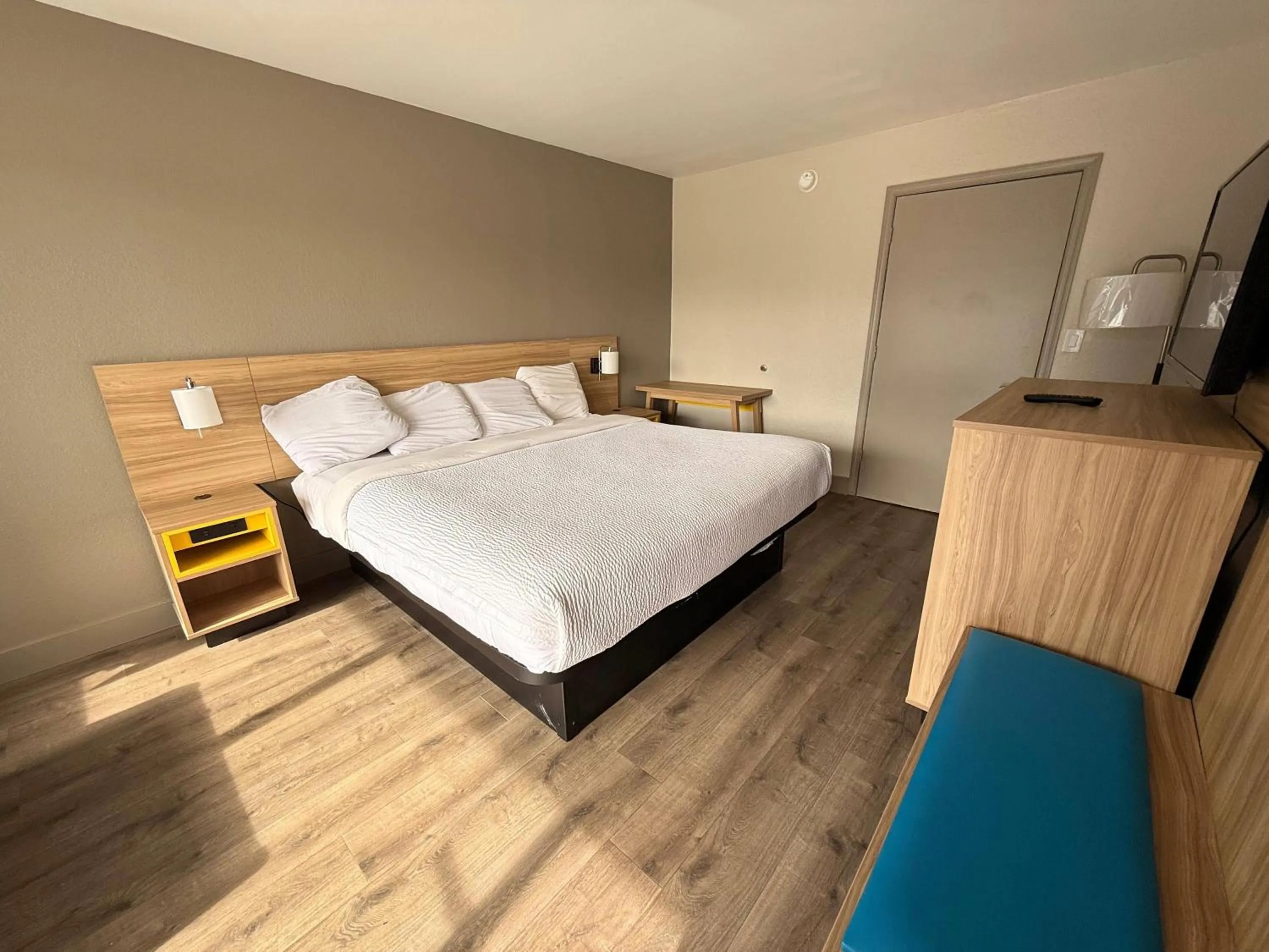 Bed in Days Inn by Wyndham Ruther Glen Kings Dominion Area