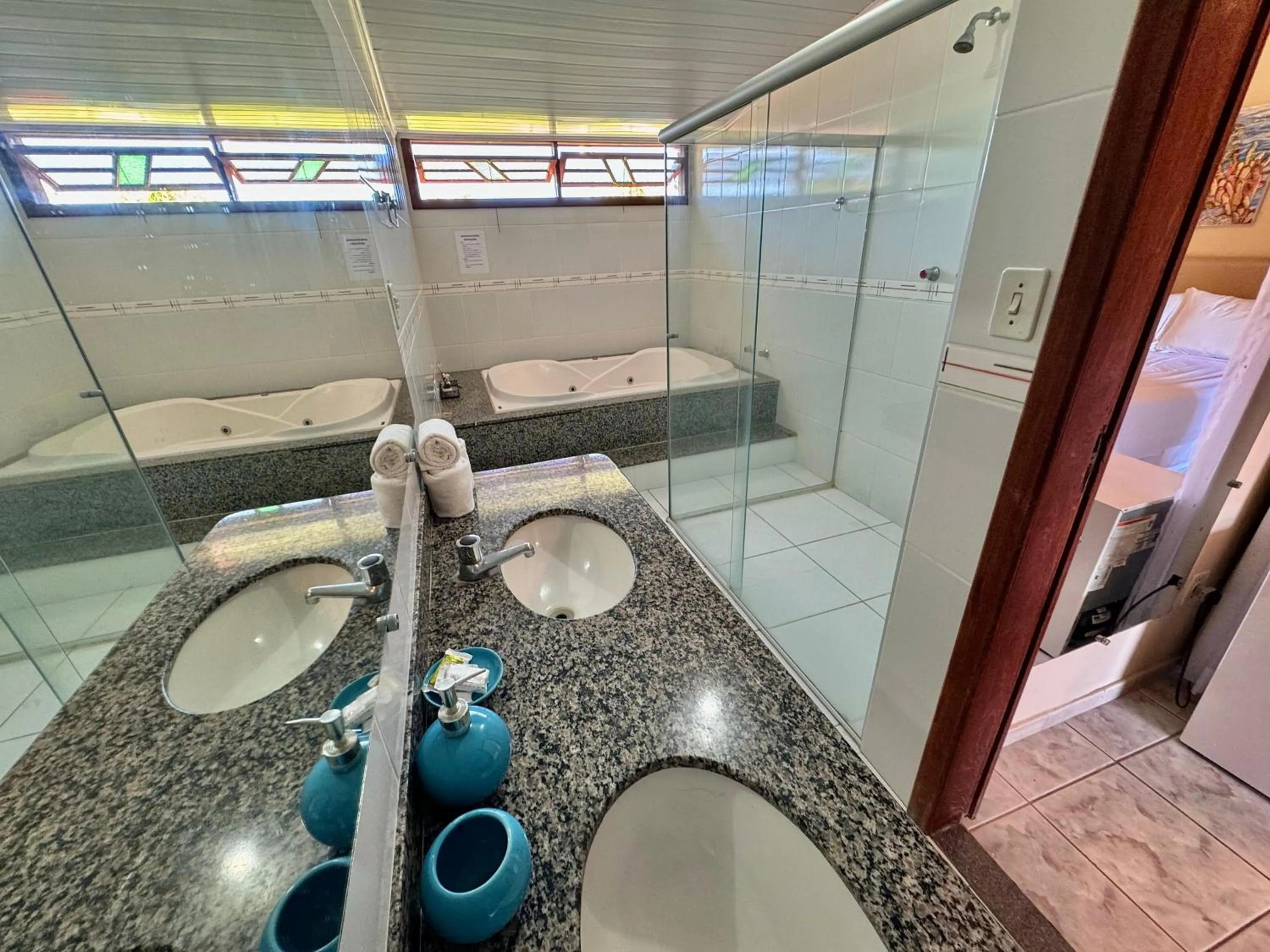 Shower in Pousada Recanto do Prado