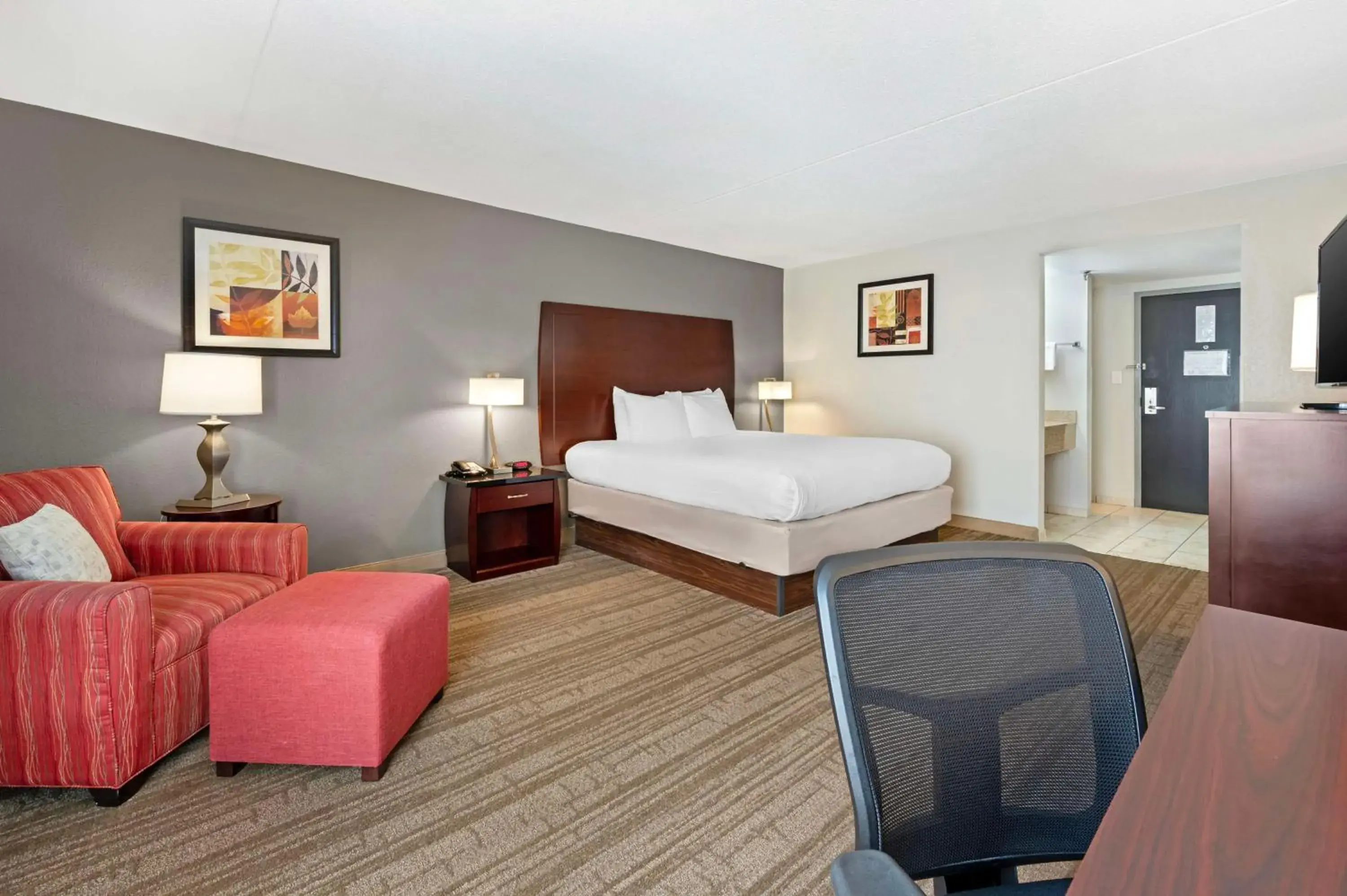 Bedroom in Best Western Ashbury Inn Bedroom in Best Western Ashbury Inn