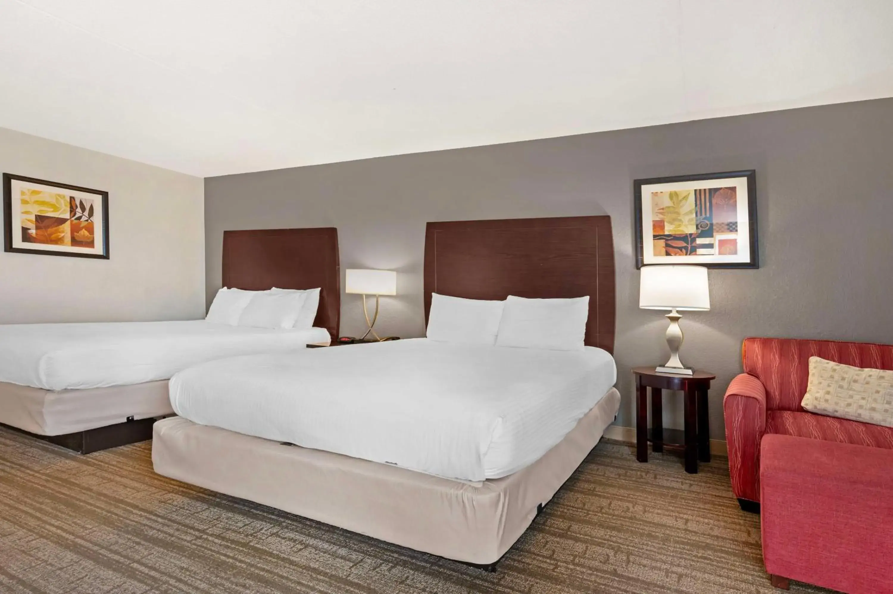 Bedroom in Best Western Ashbury Inn Bedroom in Best Western Ashbury Inn