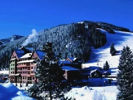 Natural landscape in Zephyr Mountain Lodge Natural landscape in Zephyr Mountain Lodge