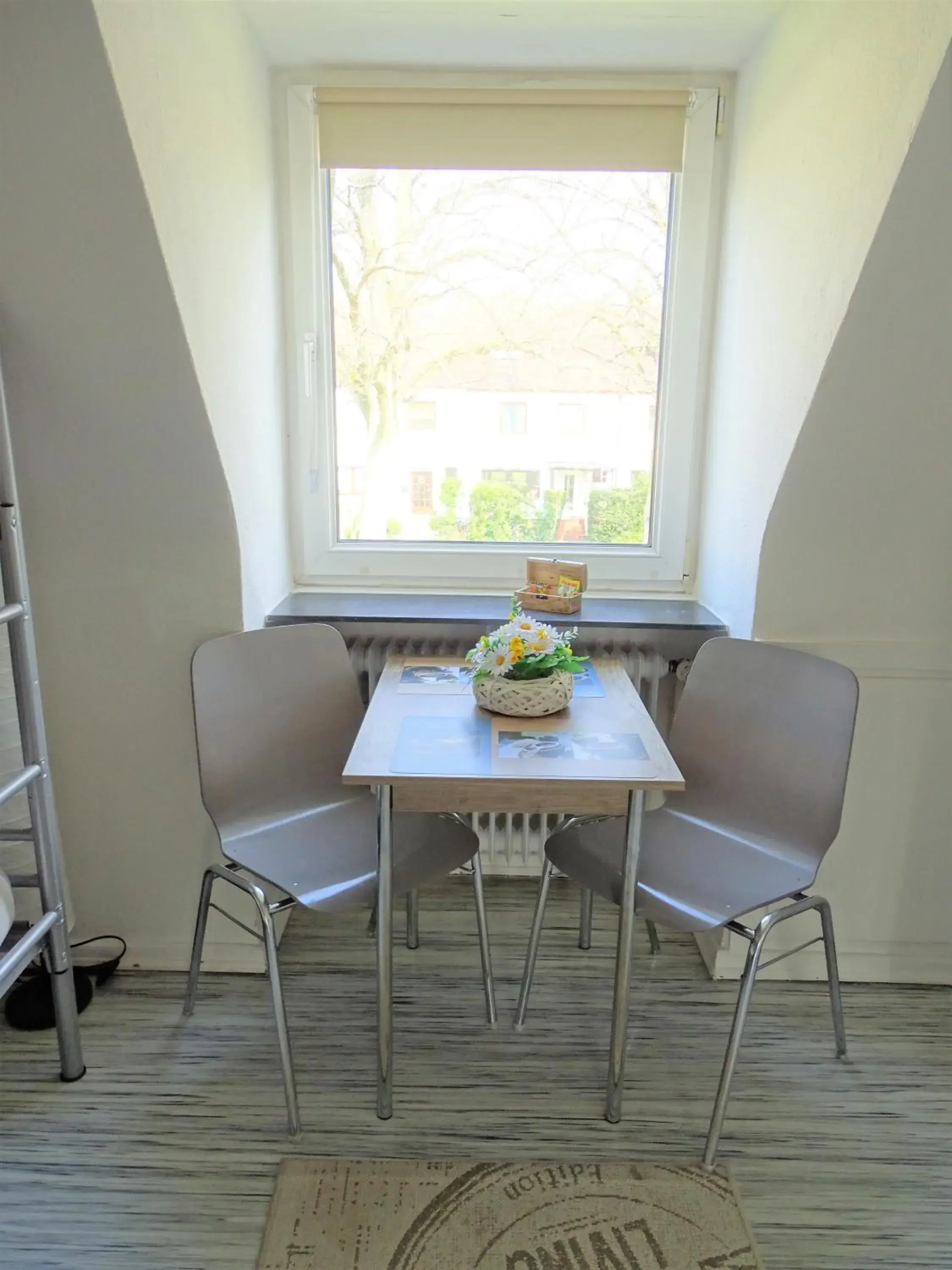 Family Room with Shared Bathroom in The Old Doctors Office Family Room with Shared Bathroom in The Old Doctors Office
