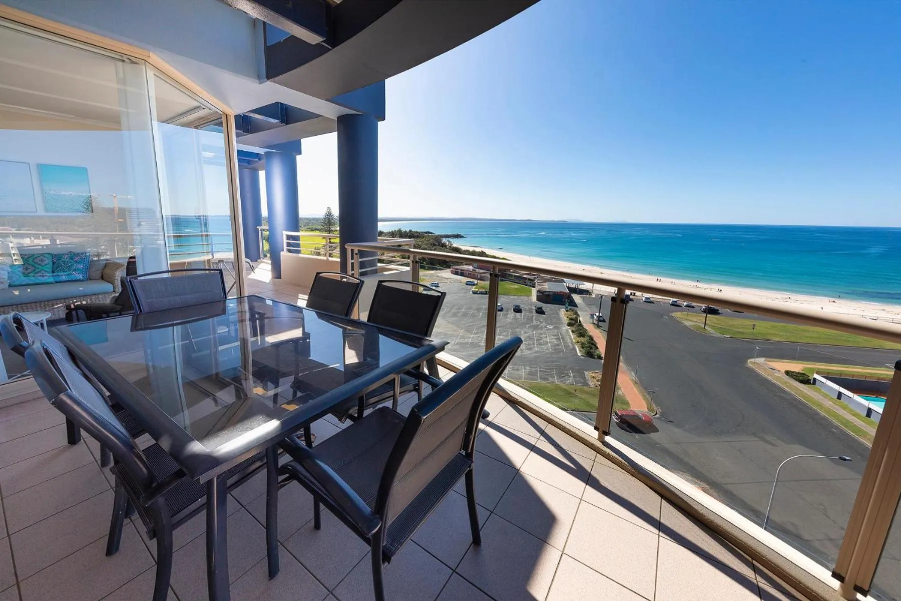 Balcony/Terrace in Beaches International