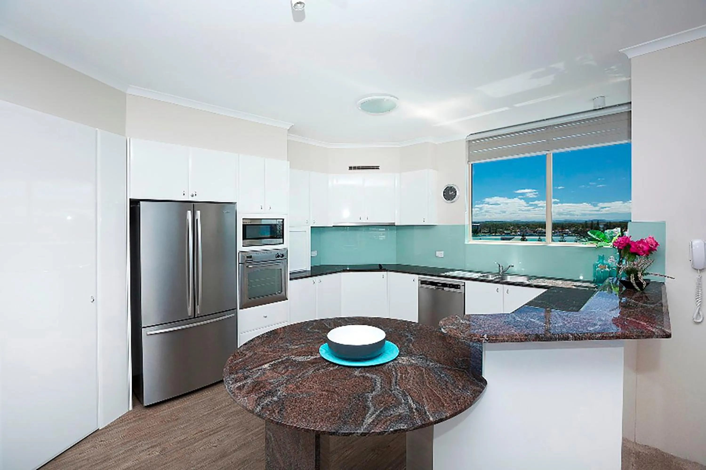 Kitchen or kitchenette in Beaches International