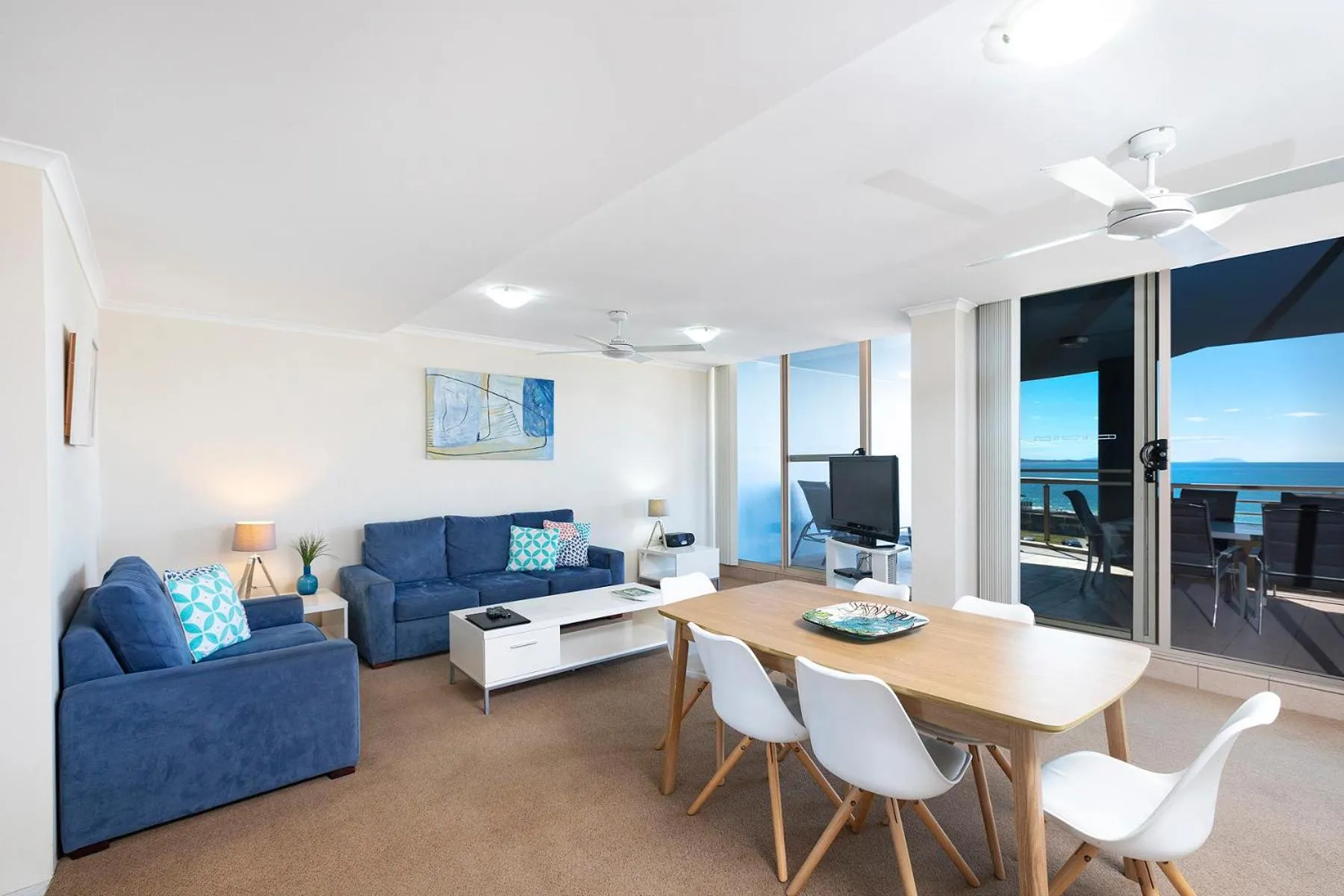 Living room in Beaches International