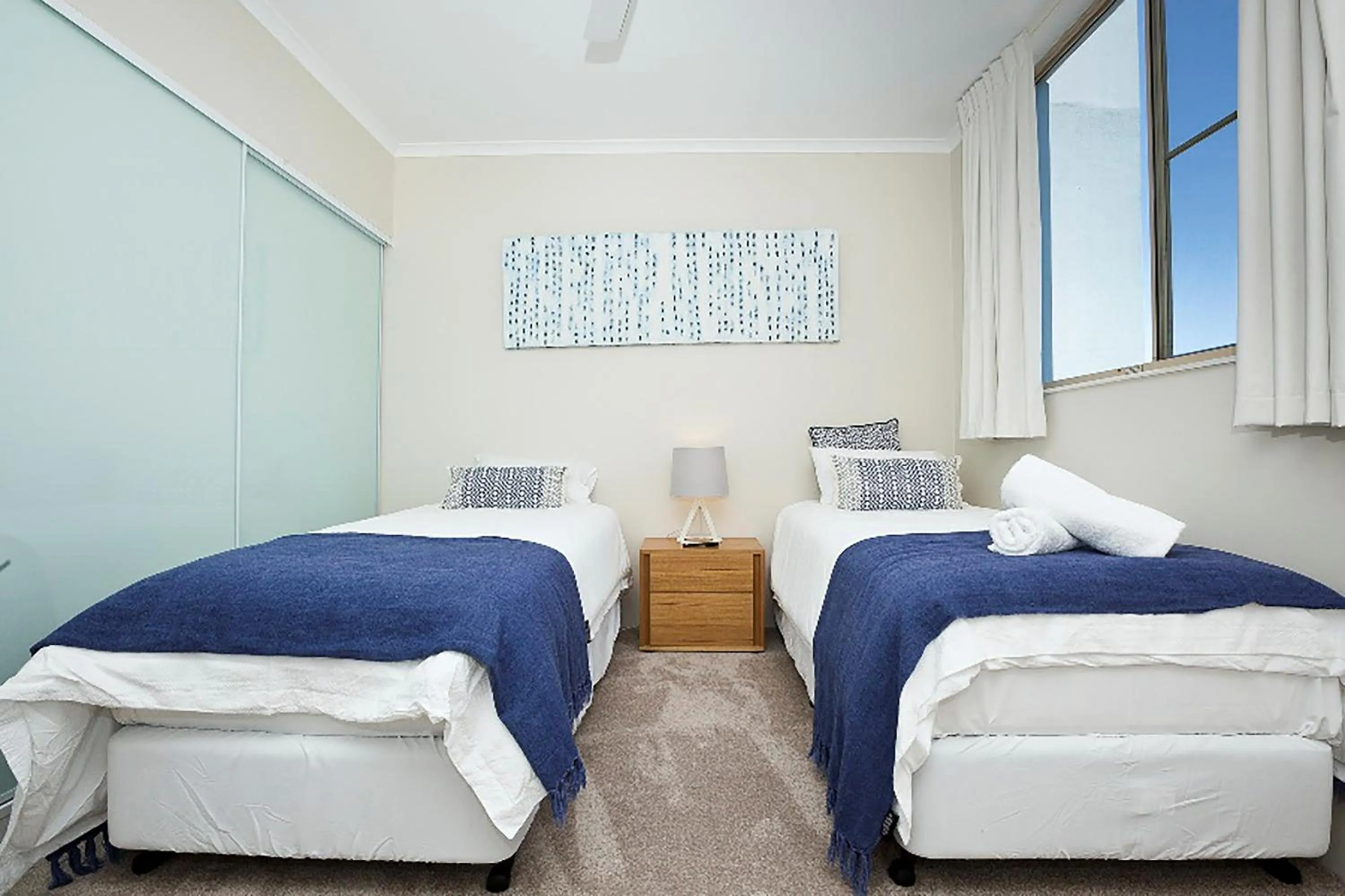 Bedroom, Bed in Beaches International