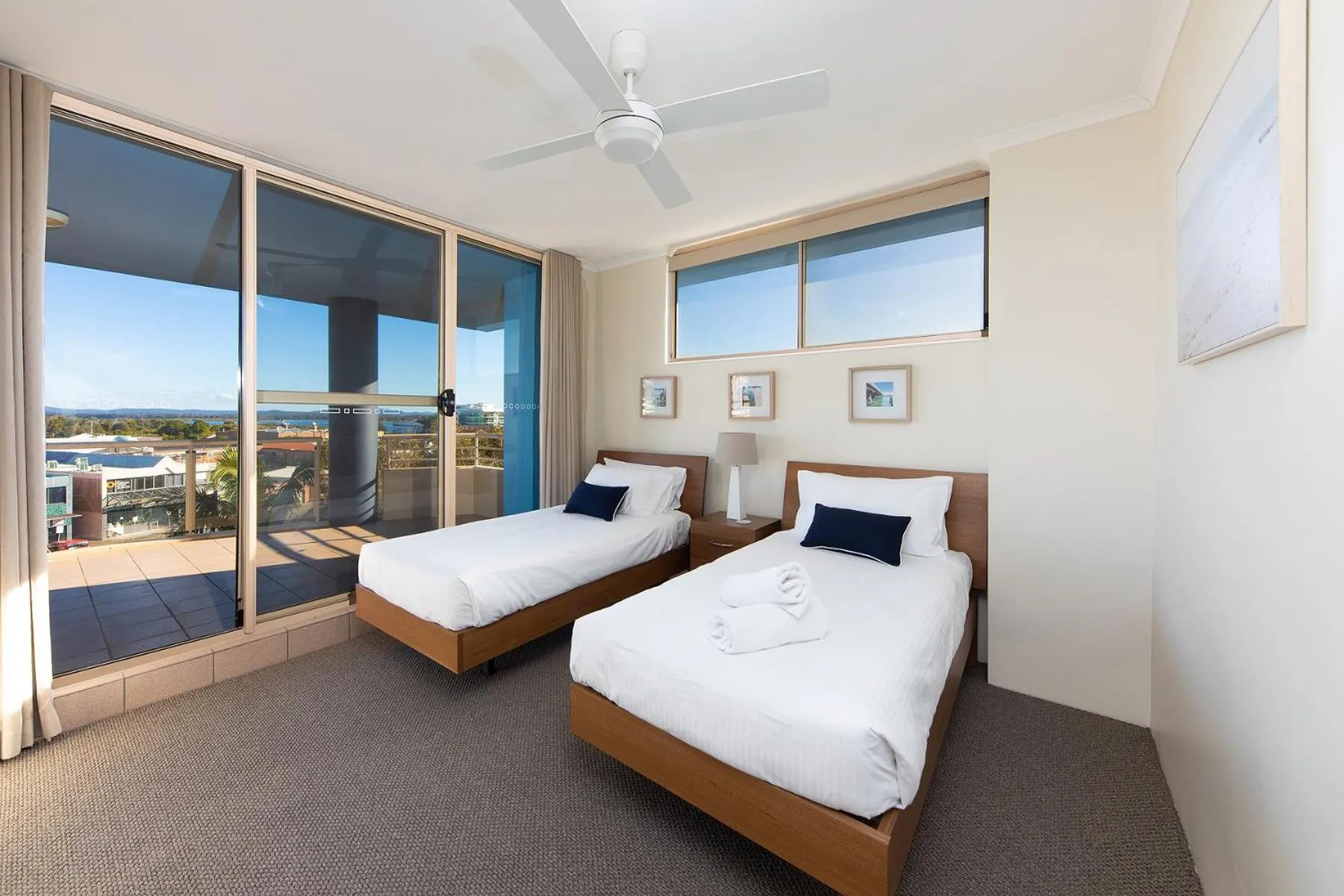 Bed in Beaches International