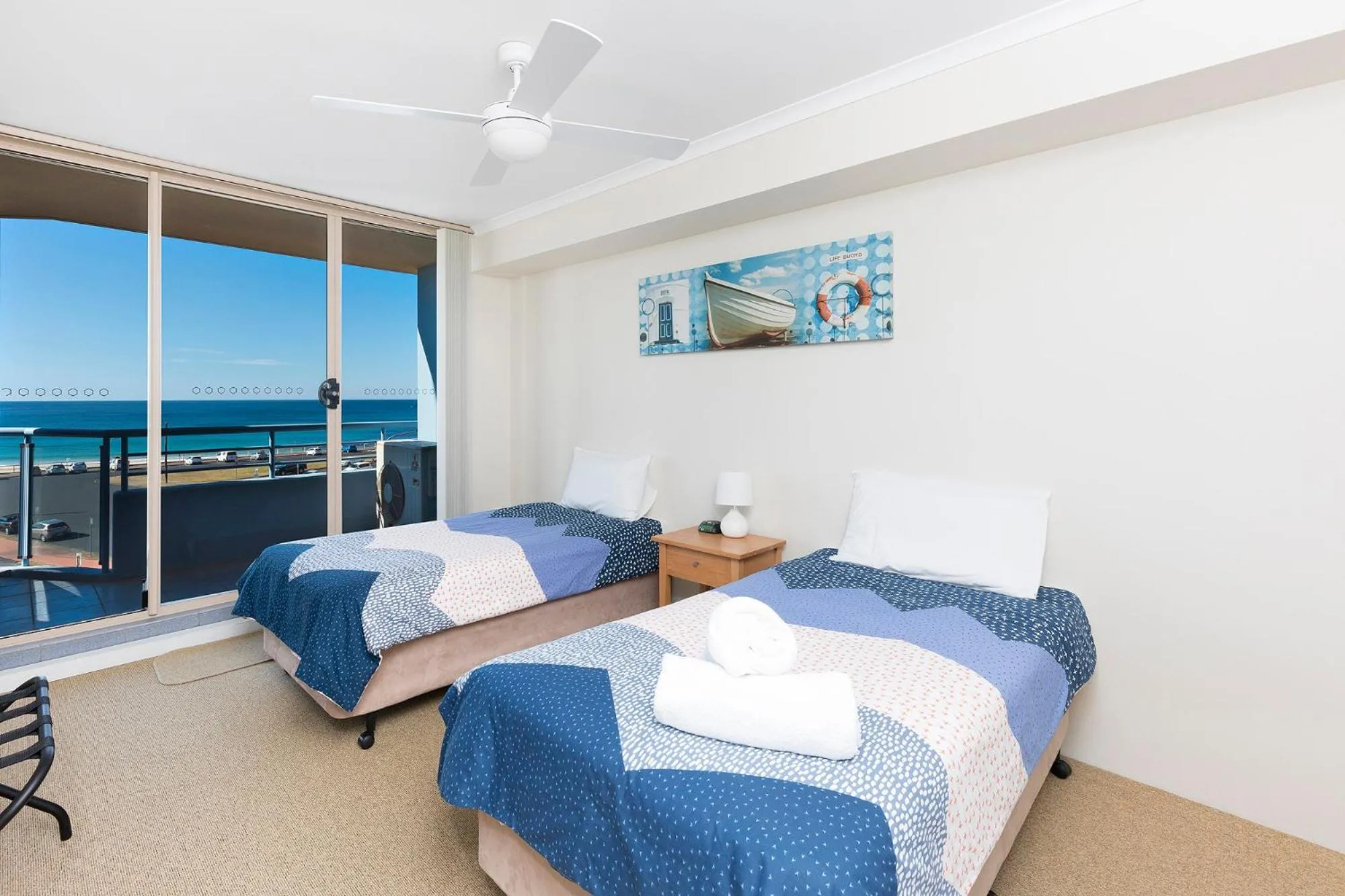 Bedroom, Bed in Beaches International