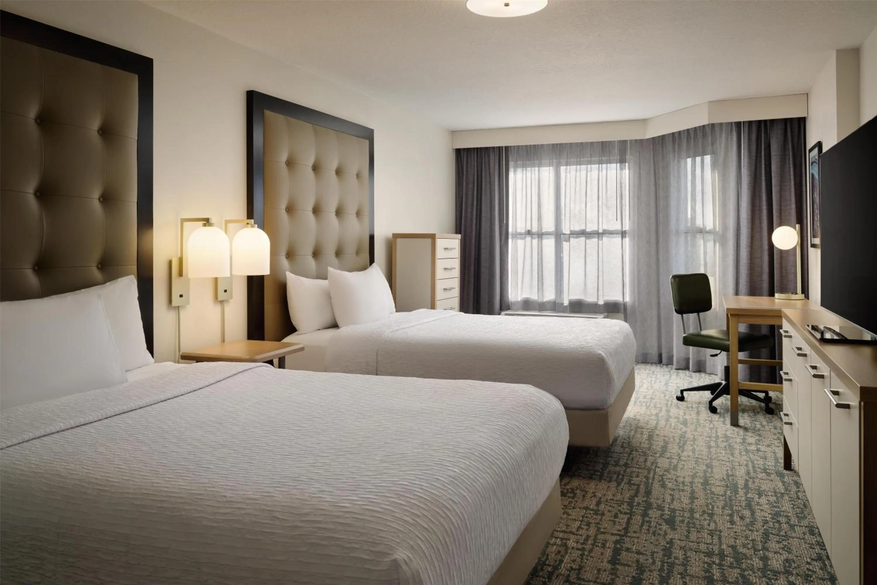 Bed in Homewood Suites by Hilton Daytona Beach Speedway-Airport