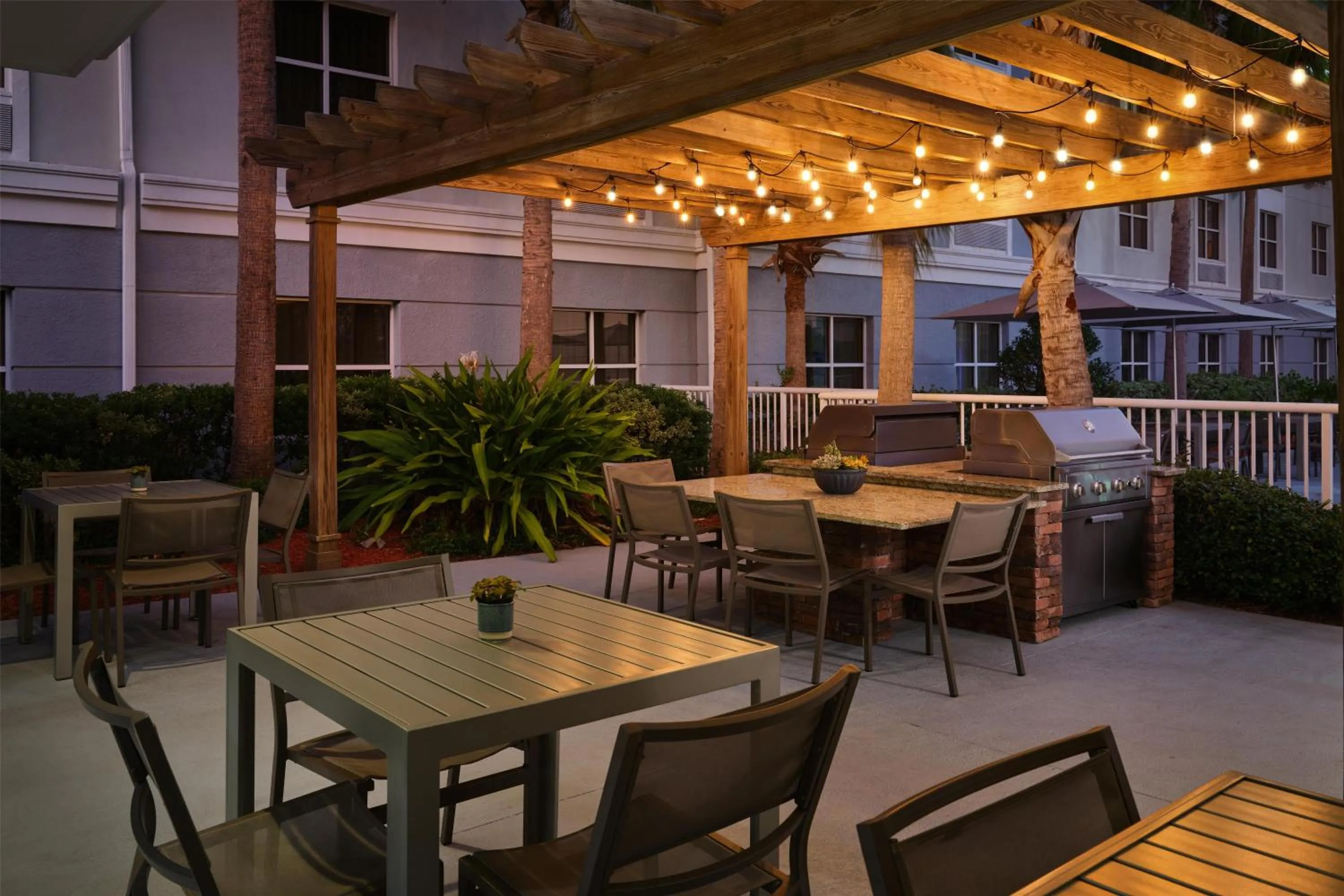 Patio in Homewood Suites by Hilton Daytona Beach Speedway-Airport
