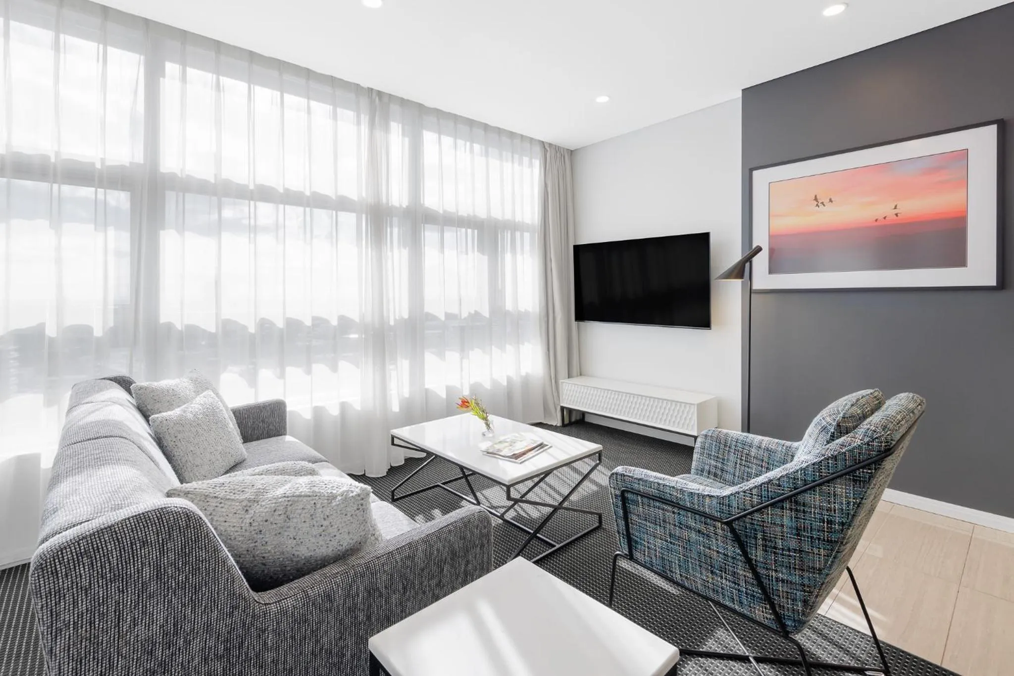TV and multimedia in Meriton Suites Zetland