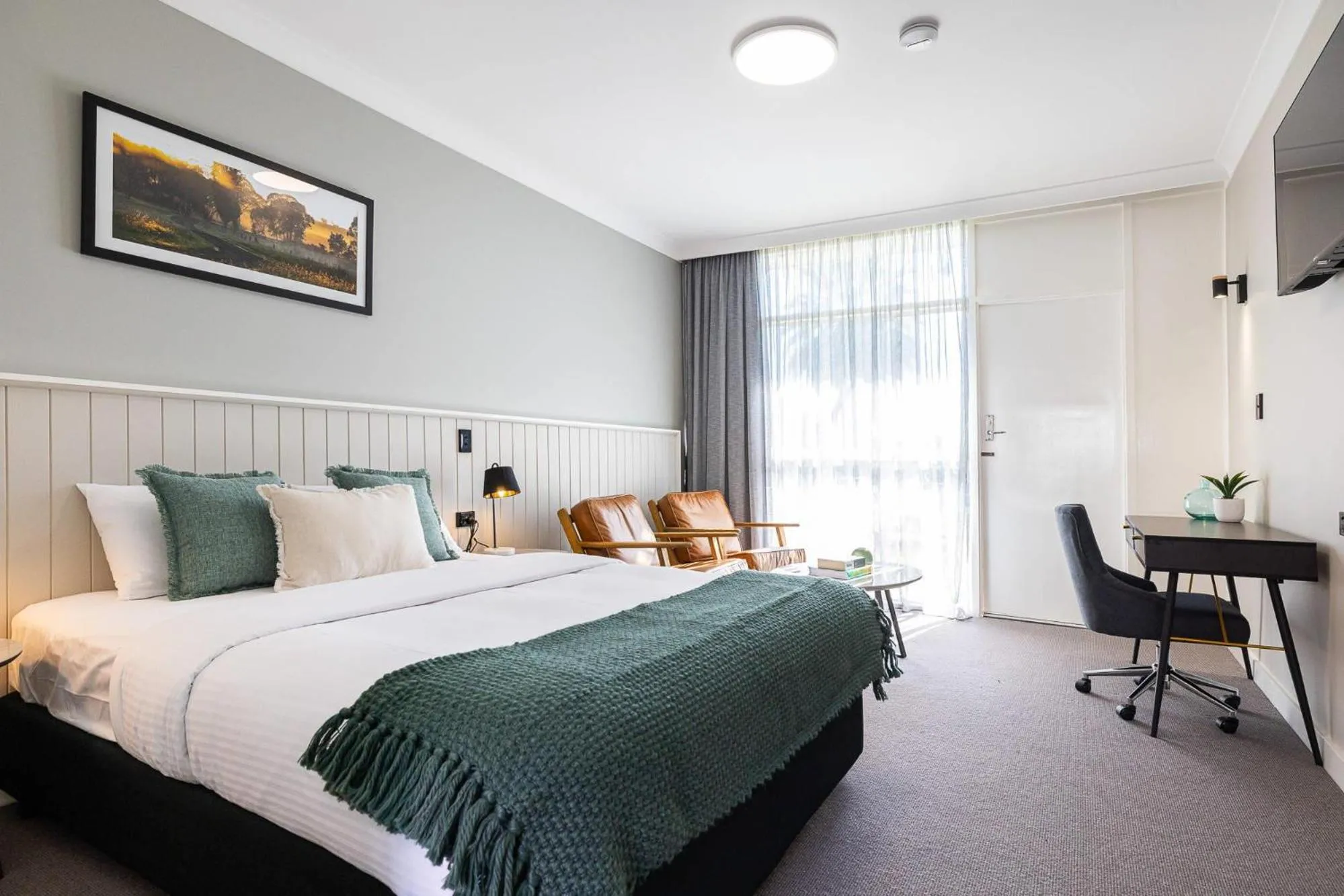 Bedroom, Bed in Comfort Inn Gateway Tamworth