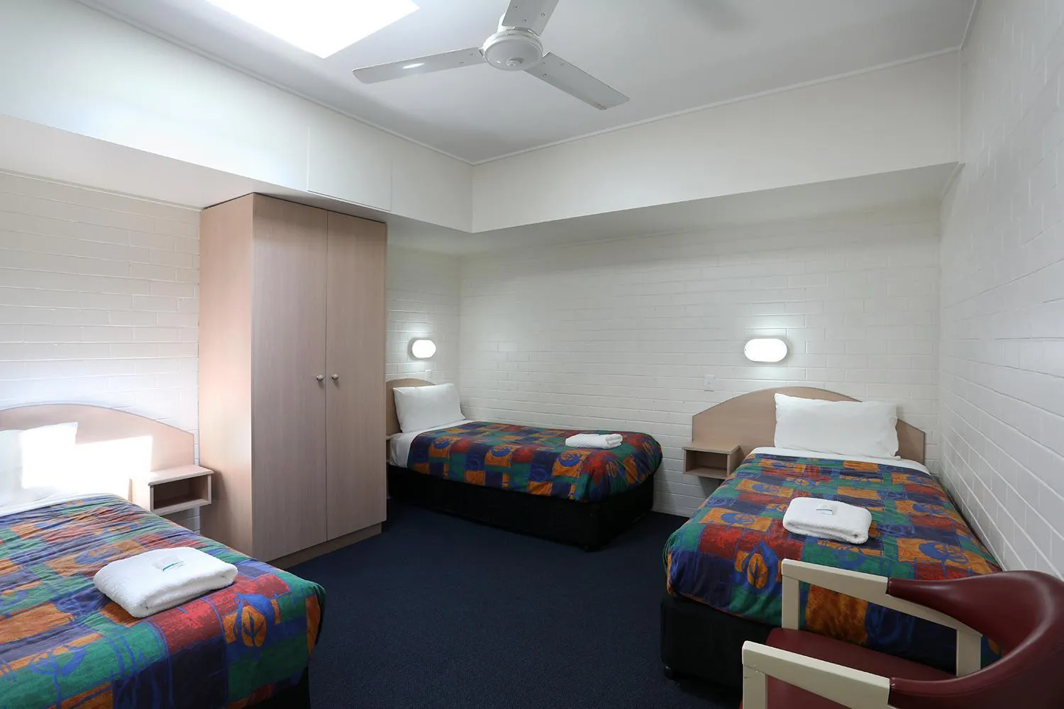 Bed in Econo Lodge Gateway Tamworth