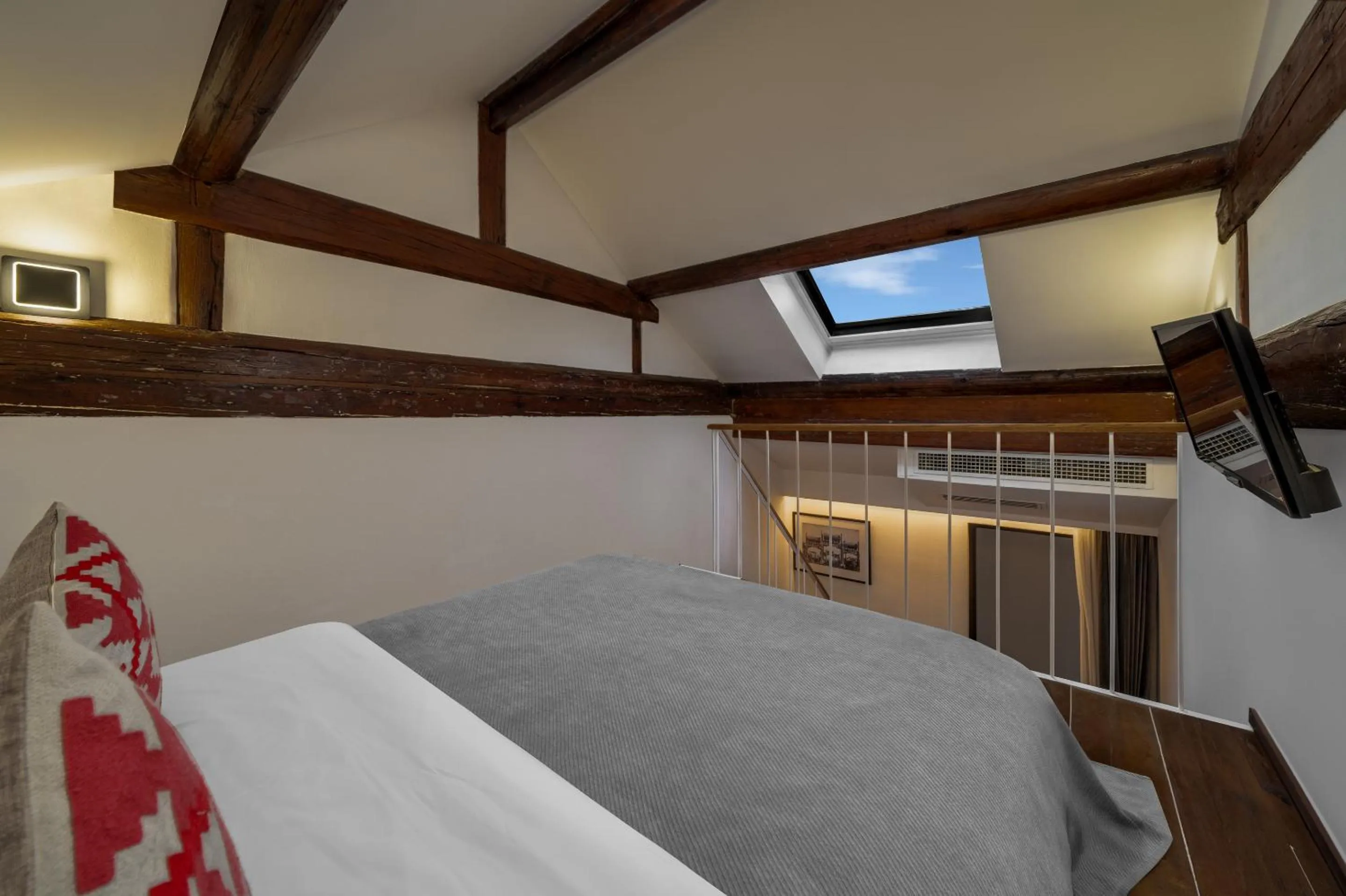 Bed in Peking Yard Boutique Hotel