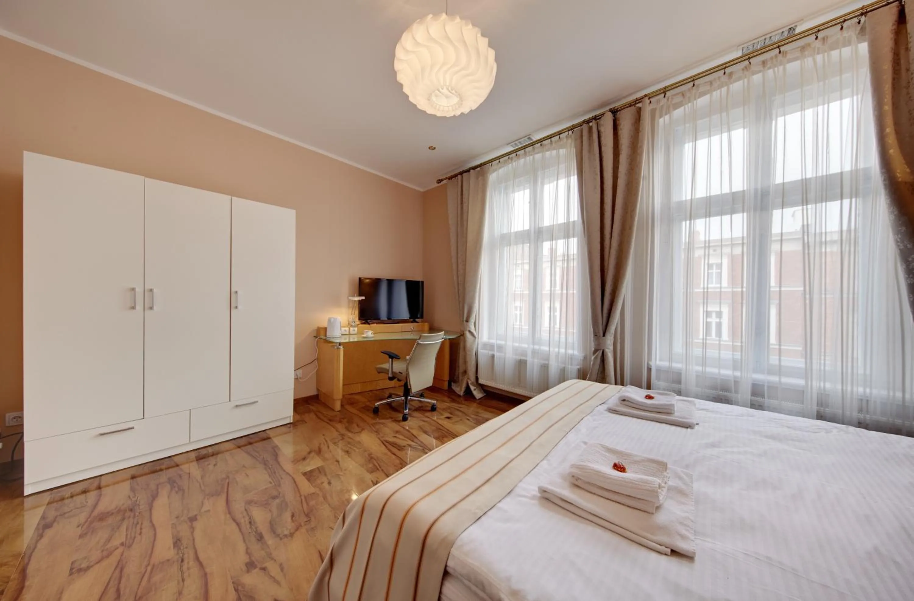 Bed in Jagiellonska 3 ApartHotel - Duze przestronne pokoje, centrum miasta, szybkie WiFi