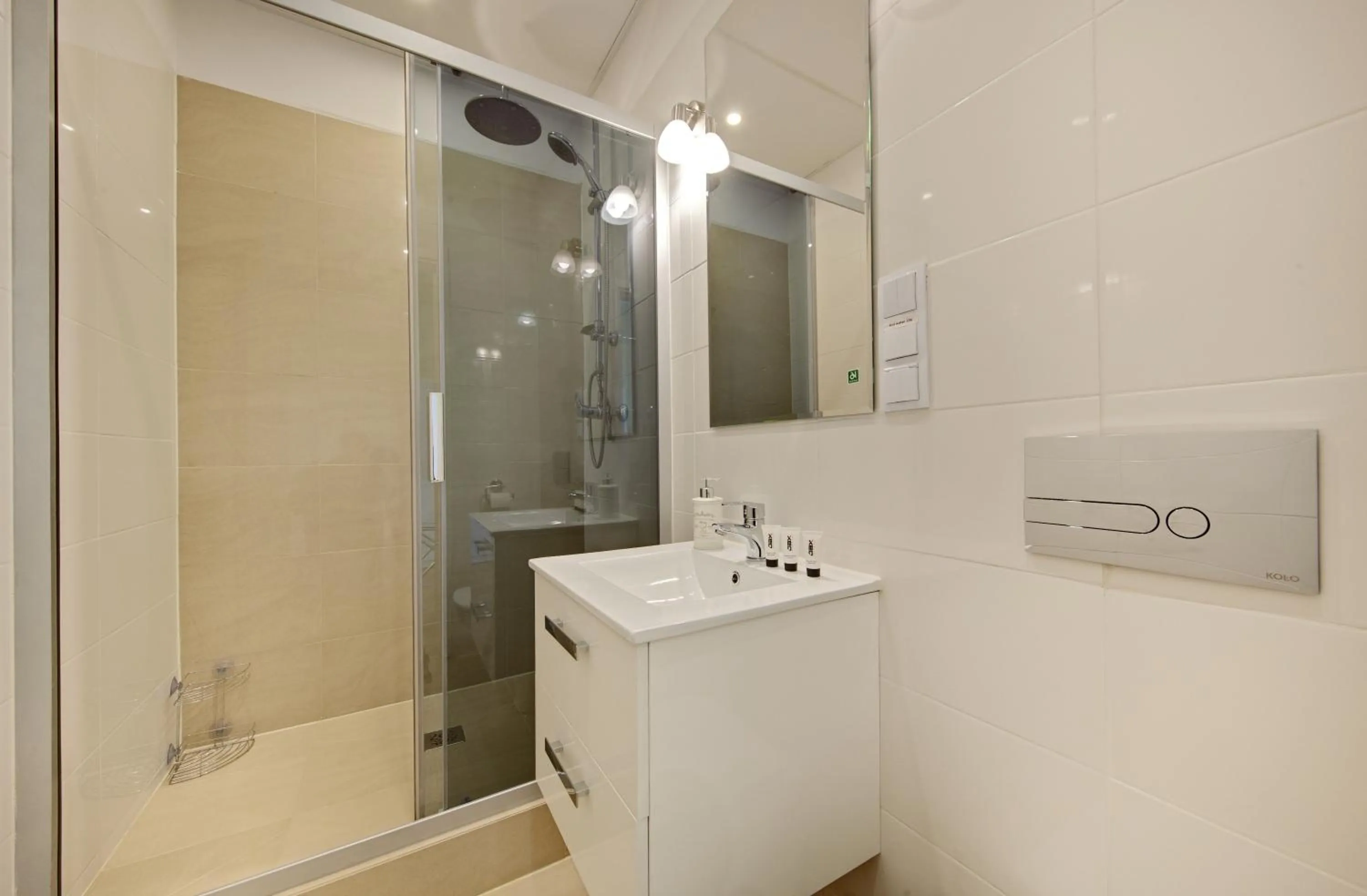 Jagiellonska 3 ApartHotel - Duze przestronne pokoje, centrum miasta, szybkie WiFi